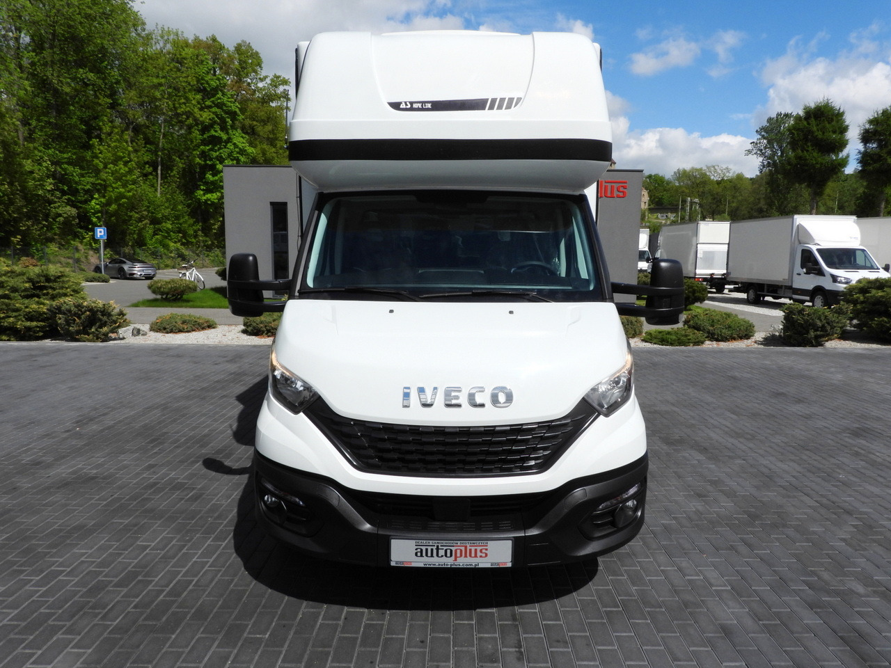 IVECO DAILY 35S18 TARPAULIN 10 PALLETS WEBASTO CRUISE CONTROL AIR CONDITIONING 180HP - Furgoneta con lona: foto 5 IVECO DAILY 35S18 TARPAULIN 10 PALLETS WEBASTO CRUISE CONTROL AIR CONDITIONING 180HP - Furgoneta con lona: foto 5