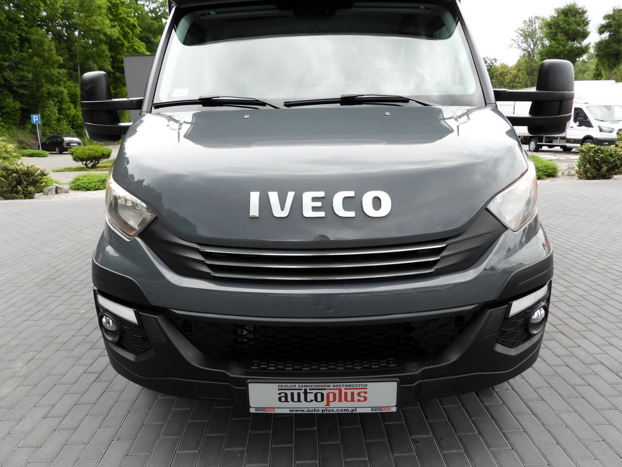 Furgoneta con lona IVECO DAILY 35S18 TARPAULIN 10 PALLETS WEBASTO CRUISE CONTROL PNEUMATICS AUTOMATIC TRANSMISSION HI-MATIC AIR CONDITIONING  180HP: foto 14