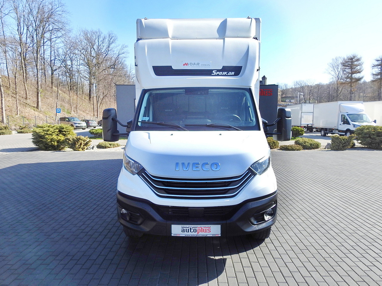 IVECO DAILY 70C18 BOX LIFT 14 PALLETS WEBASTO CRUISE CONTROL NAVIGATION LED LIGHTS TWIN WHEELS AIR CONDITIONING 180HP - Furgoneta caja cerrada: foto 5 IVECO DAILY 70C18 BOX LIFT 14 PALLETS WEBASTO CRUISE CONTROL NAVIGATION LED LIGHTS TWIN WHEELS AIR CONDITIONING 180HP - Furgoneta caja cerrada: foto 5