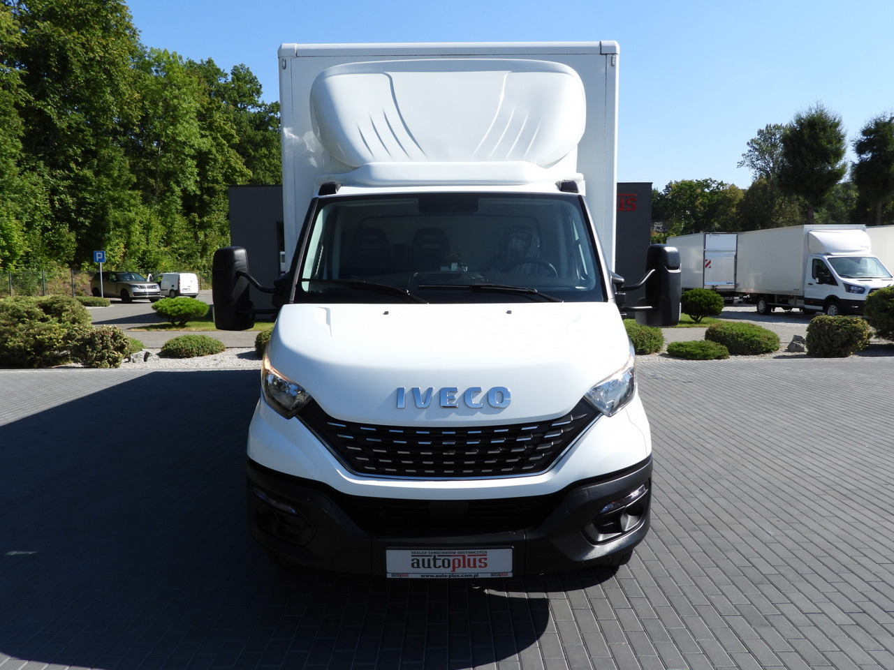 IVECO DAILY 72C18 LIFT 14 PALLETS CRUISE CONTROL PNEUMATICS AUTOMATIC TRANSMISSION HI-MATIC TWIN WHEELS AIR CONDITIONING  180HP - Furgoneta frigorifica: foto 5 IVECO DAILY 72C18 LIFT 14 PALLETS CRUISE CONTROL PNEUMATICS AUTOMATIC TRANSMISSION HI-MATIC TWIN WHEELS AIR CONDITIONING  180HP - Furgoneta frigorifica: foto 5