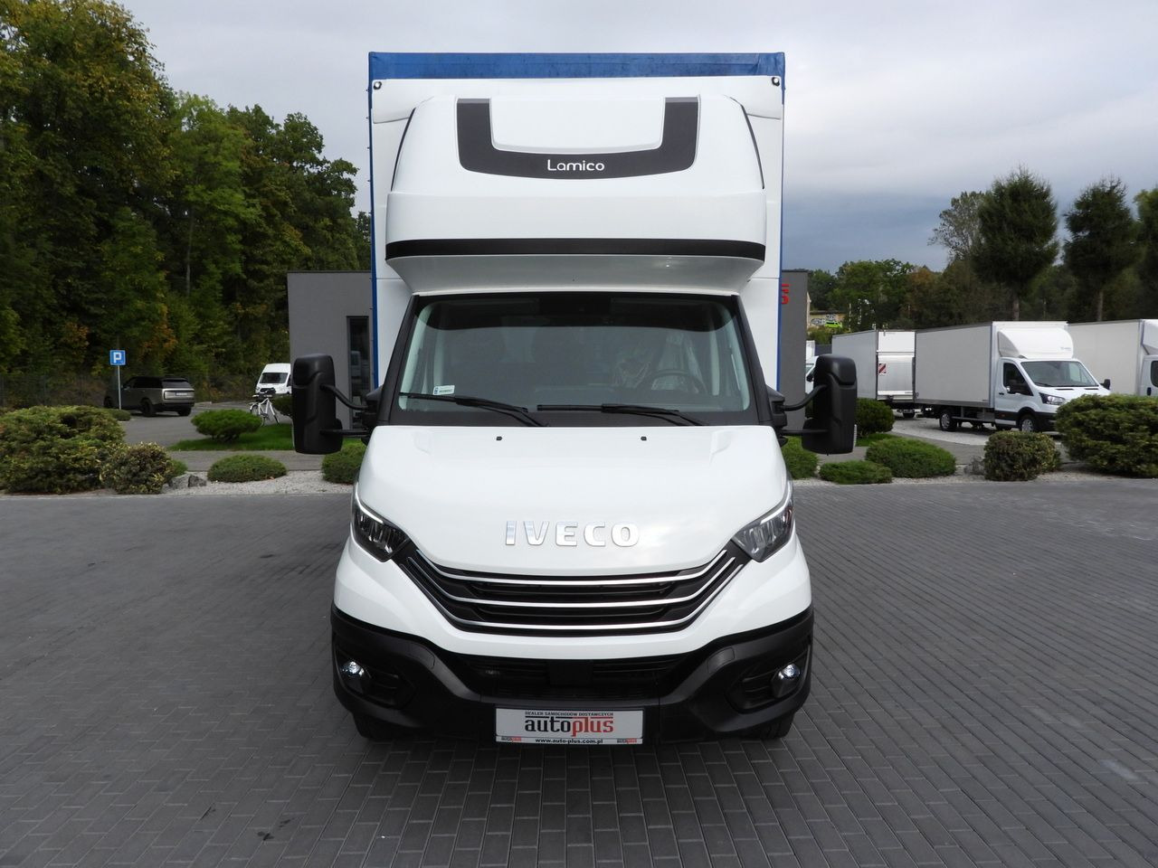 IVECO DAILY 72C18 TARPAULIN LIFT 14 PALLETS WEBASTO CRUISE CONTROL LED LIGHTS TWIN WHEELS AIR CONDITIONING 180HP - Camión lona: foto 5 IVECO DAILY 72C18 TARPAULIN LIFT 14 PALLETS WEBASTO CRUISE CONTROL LED LIGHTS TWIN WHEELS AIR CONDITIONING 180HP - Camión lona: foto 5