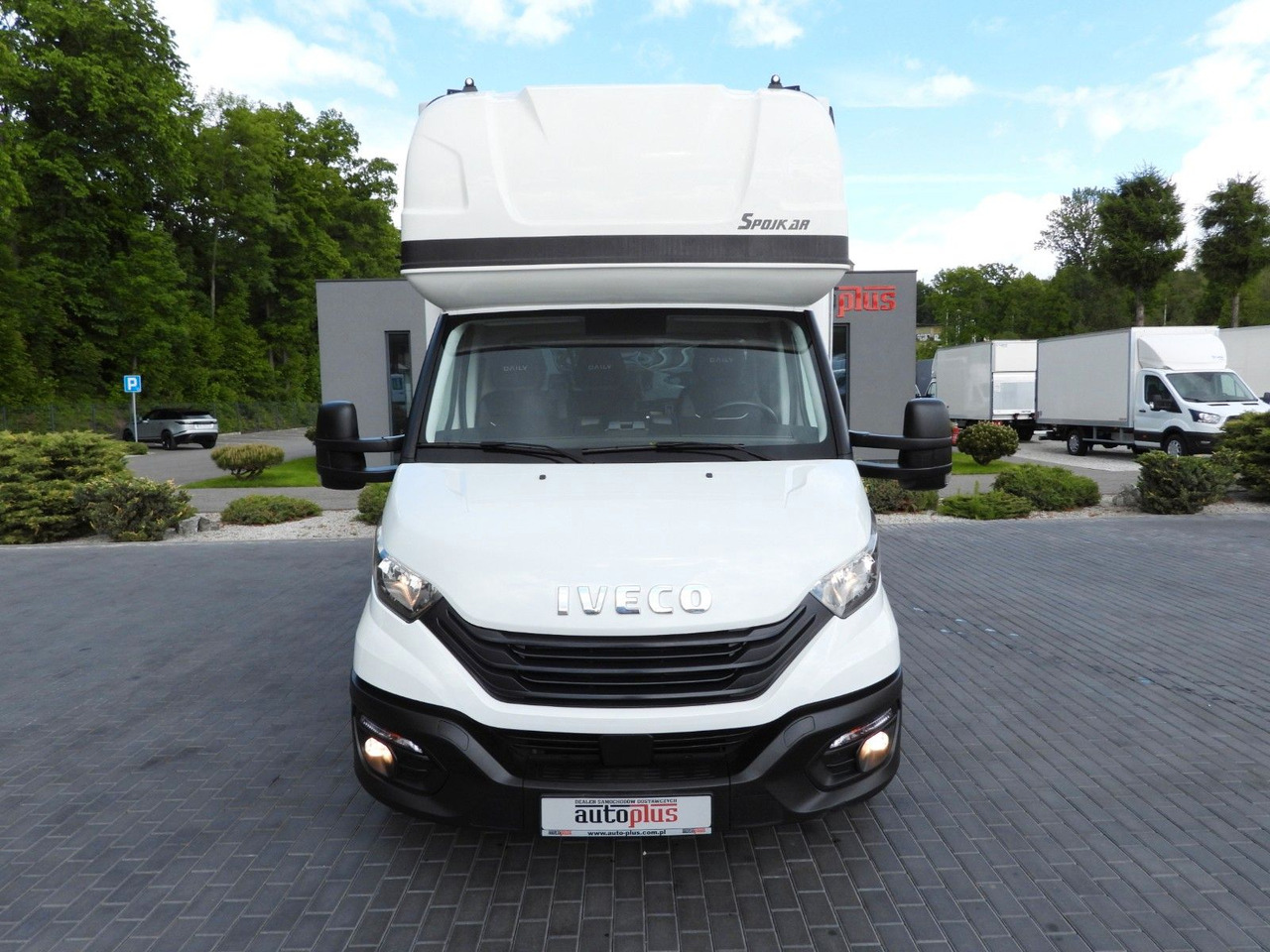 Iveco DAILY 35S18 PRITSCHE PLANE AUFZUG 8 PALETTEN - Furgoneta con lona: foto 5 Iveco DAILY 35S18 PRITSCHE PLANE AUFZUG 8 PALETTEN - Furgoneta con lona: foto 5