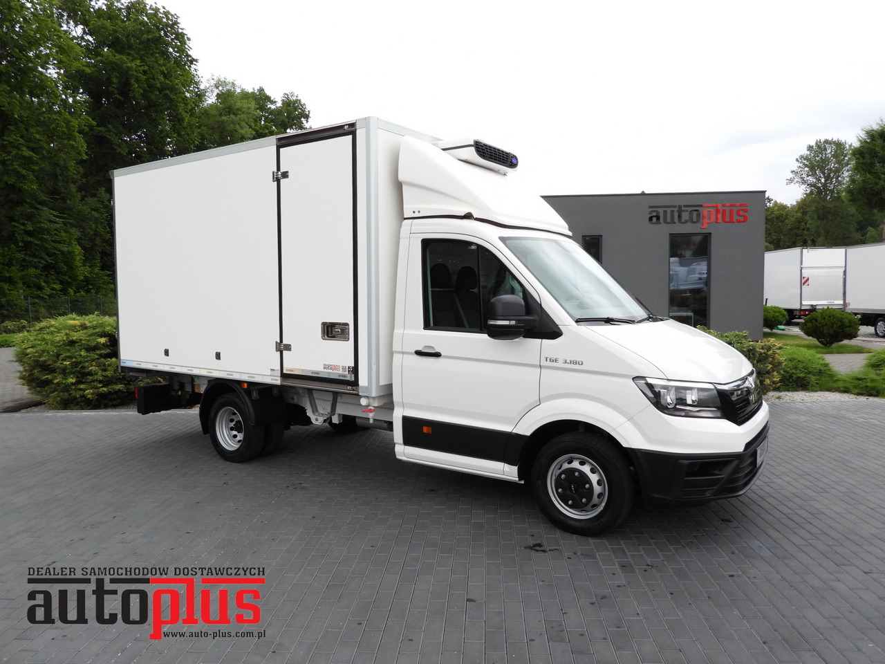 MAN TGE 3.180 REGRIGERATOR BOX 0*C CRUISE CONTROL TWIN WHEELS AIR CONDITIONING 180HP - Furgoneta frigorifica: foto 1 MAN TGE 3.180 REGRIGERATOR BOX 0*C CRUISE CONTROL TWIN WHEELS AIR CONDITIONING 180HP - Furgoneta frigorifica: foto 1