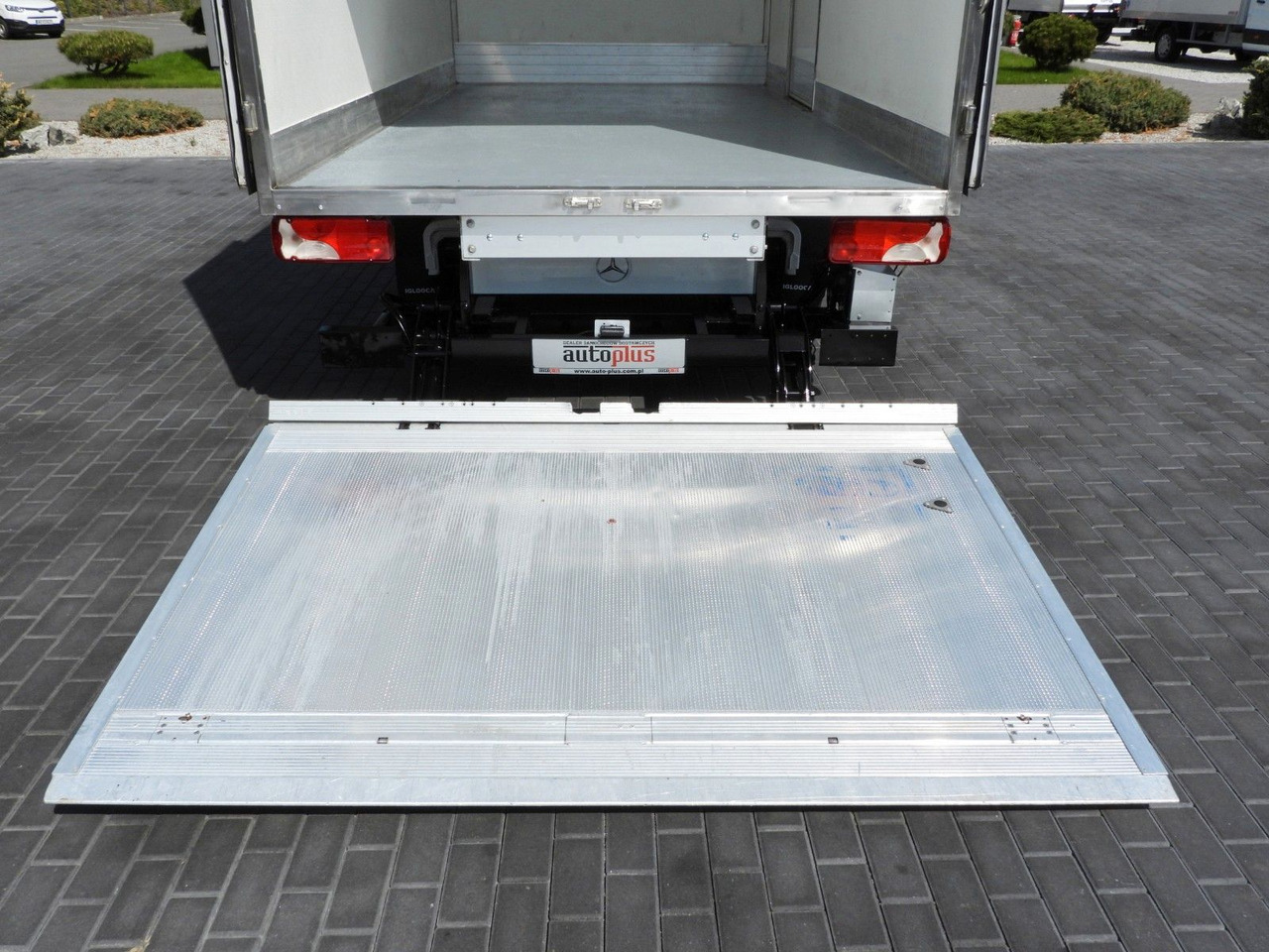 Furgoneta frigorifica Mercedes-Benz SPRINTER 316 KÜHLKOFFER 0*C AUFZUG 8 PALETTEN: foto 18
