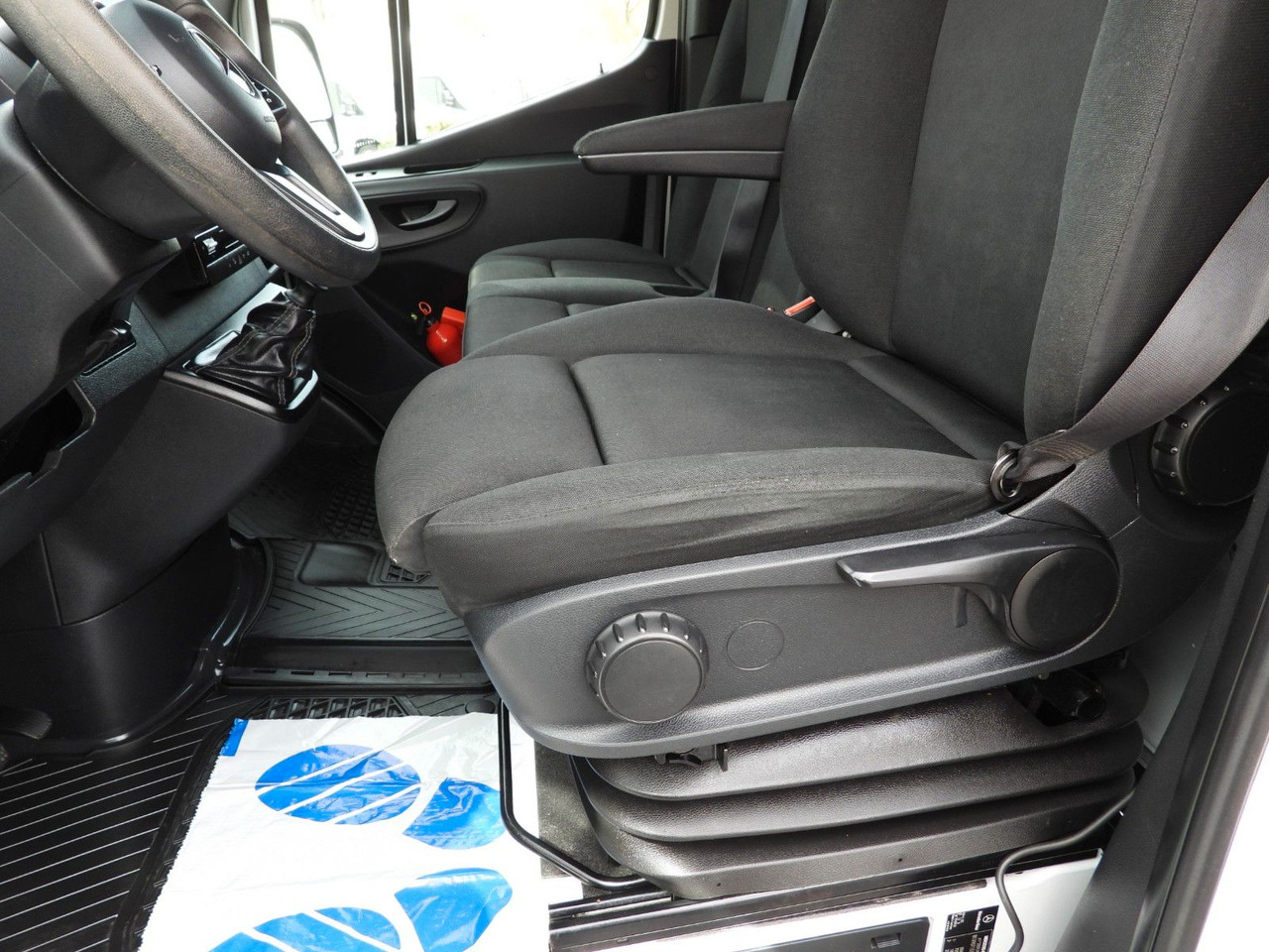 Furgoneta basculante Mercedes-Benz SPRINTER 516 KIPPER TEMPOMAT ZWILLINGSRÄDER: foto 24