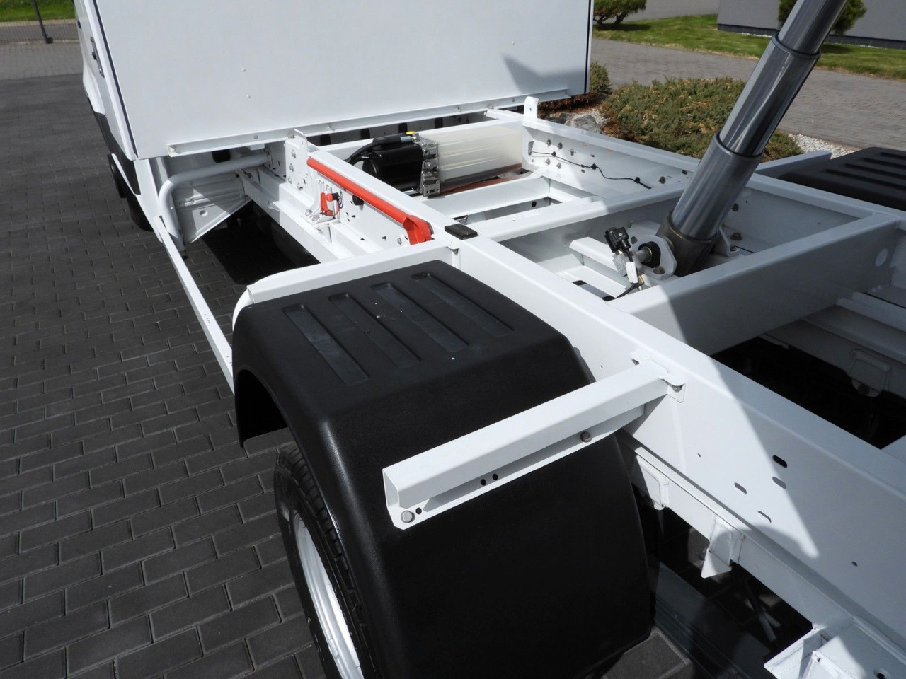 Furgoneta basculante Mercedes-Benz SPRINTER 516 KIPPER TEMPOMAT ZWILLINGSRÄDER: foto 18