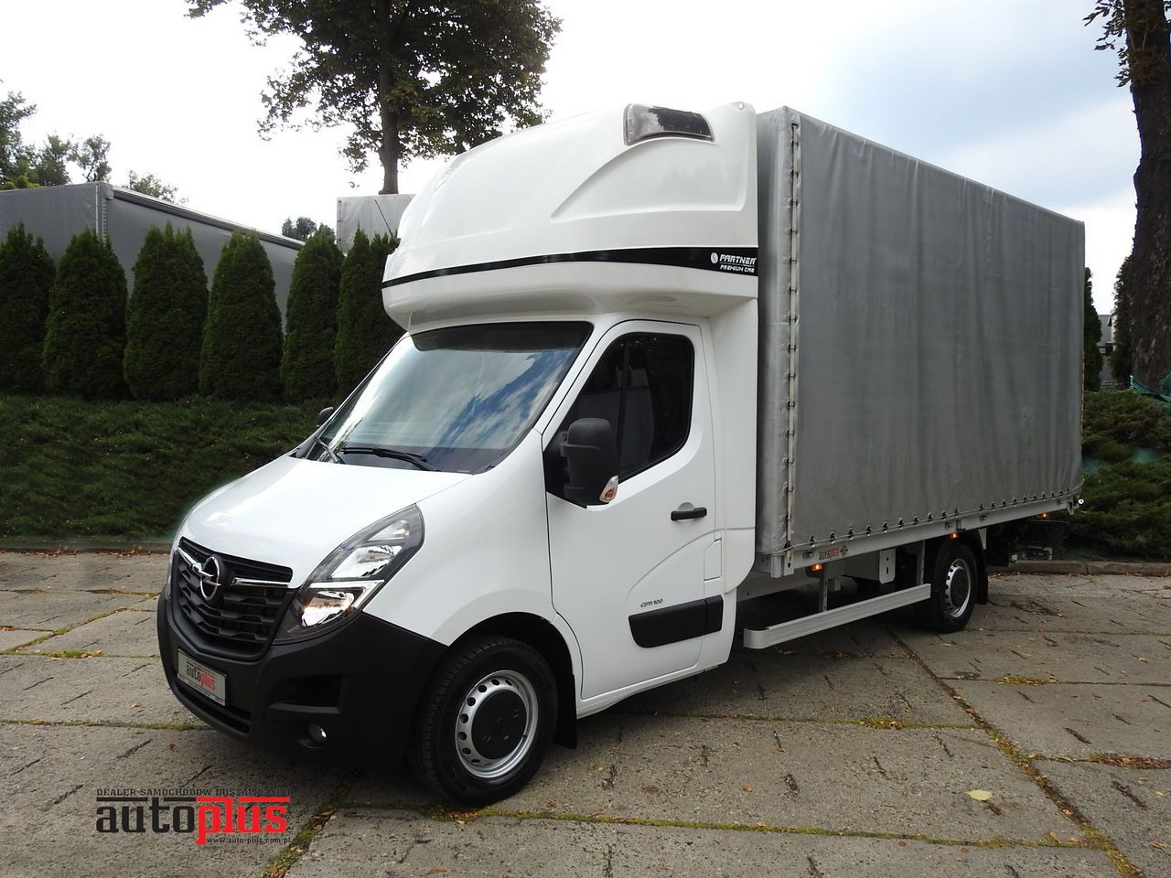 OPEL MOVANO - Furgoneta con lona: foto 1 OPEL MOVANO - Furgoneta con lona: foto 1