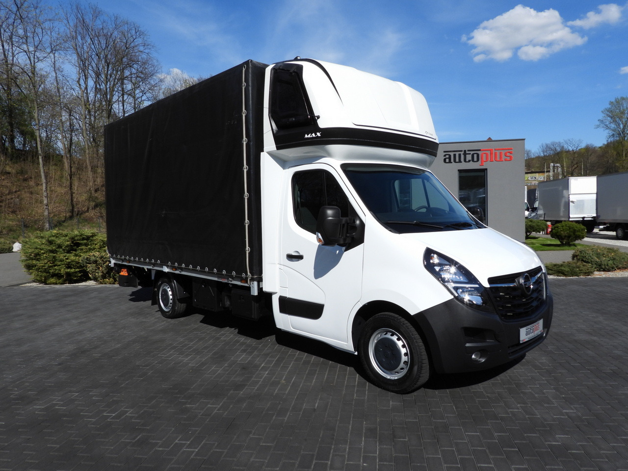 OPEL MOVANO  TARPAULIN LIFT 9 PALLETS WEBASTO CRUISE CONTROL LED LIGHTS PNEUMATICS AIR CONDITIONING  165HP - Furgoneta con lona: foto 4 OPEL MOVANO  TARPAULIN LIFT 9 PALLETS WEBASTO CRUISE CONTROL LED LIGHTS PNEUMATICS AIR CONDITIONING  165HP - Furgoneta con lona: foto 4