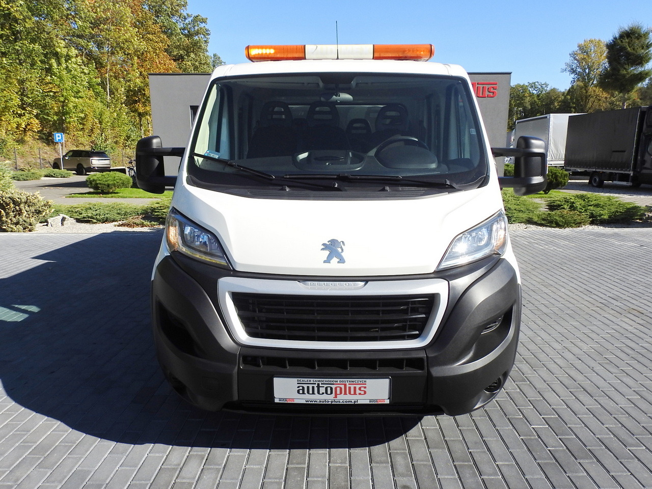 PEUGEOT BOXER STAKE BODY DOUBLE CABIN DOKA 7 SEATS AIR CONDITIONING 140HP - Furgoneta caja abierta: foto 5 PEUGEOT BOXER STAKE BODY DOUBLE CABIN DOKA 7 SEATS AIR CONDITIONING 140HP - Furgoneta caja abierta: foto 5