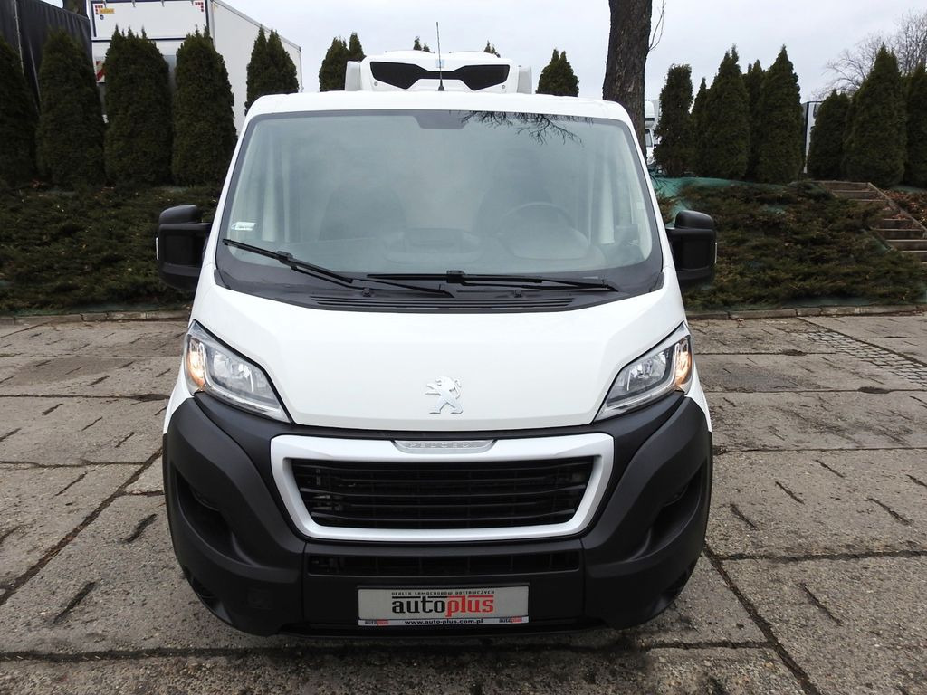 Peugeot BOXER KÜHLKASTENWAGEN -5*C ZWEI FÄCHER TEMPOMAT - Furgoneta frigorifica: foto 5 Peugeot BOXER KÜHLKASTENWAGEN -5*C ZWEI FÄCHER TEMPOMAT - Furgoneta frigorifica: foto 5