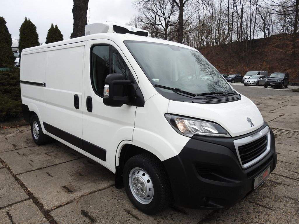 Peugeot BOXER KÜHLKASTENWAGEN -5*C ZWEI FÄCHER TEMPOMAT - Furgoneta frigorifica: foto 4 Peugeot BOXER KÜHLKASTENWAGEN -5*C ZWEI FÄCHER TEMPOMAT - Furgoneta frigorifica: foto 4