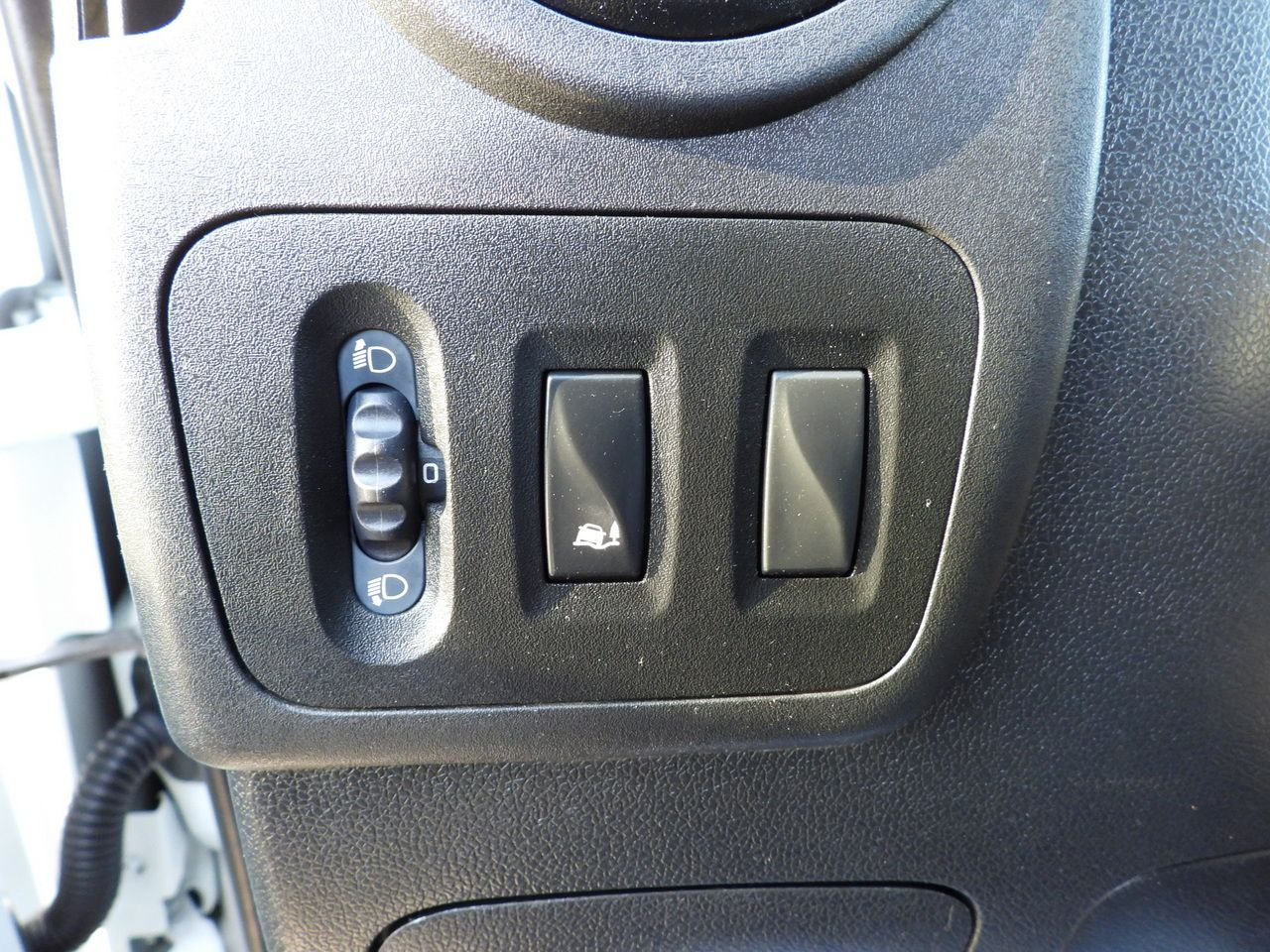 Furgoneta pequeña RENAULT MASTER BOX DELIVERY VAN 7 SEATS CRUISE CONTROL AIR CONDITIONING  110HP: foto 22