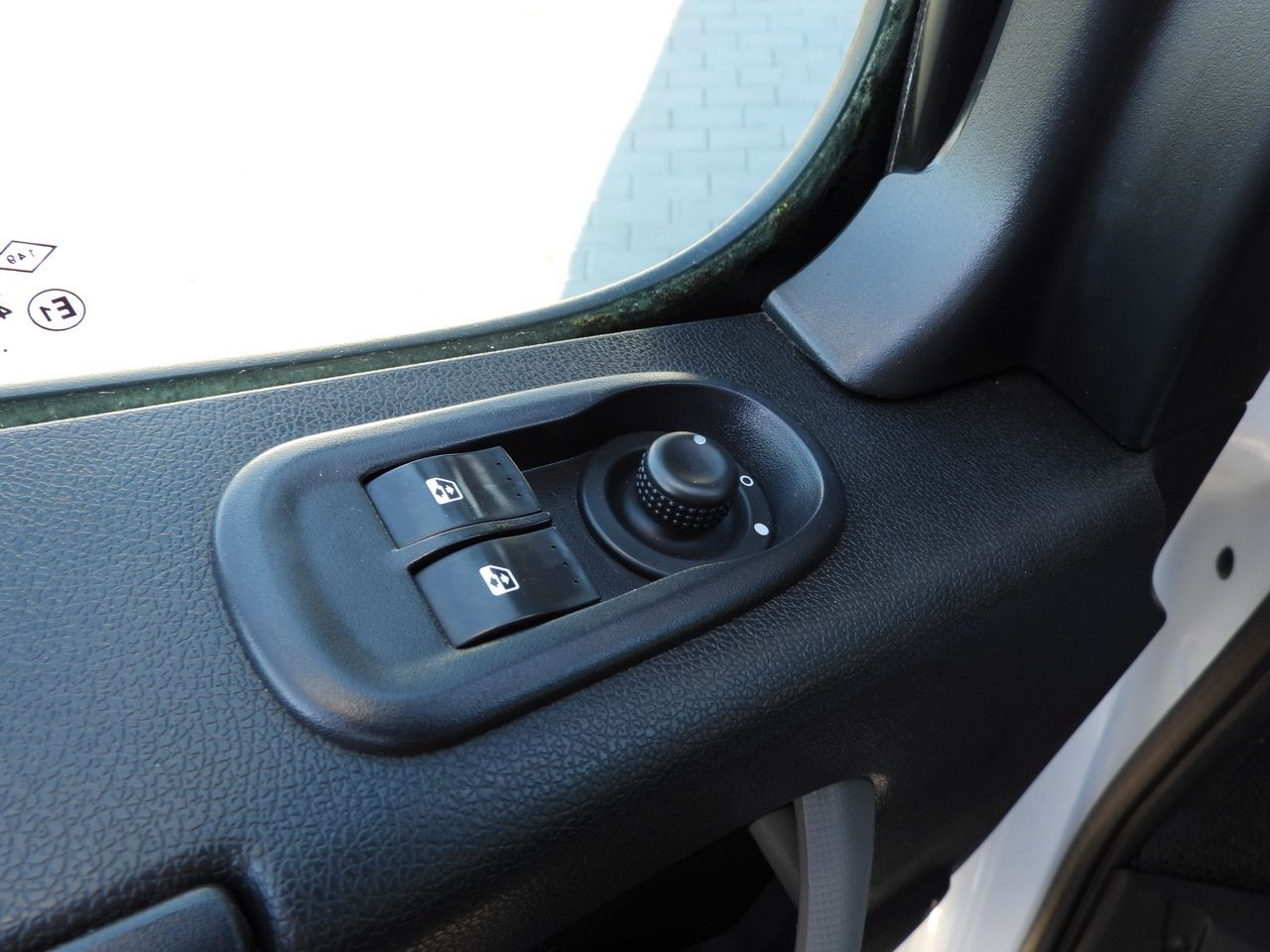 Furgoneta pequeña RENAULT MASTER BOX DELIVERY VAN 7 SEATS CRUISE CONTROL AIR CONDITIONING  110HP: foto 23