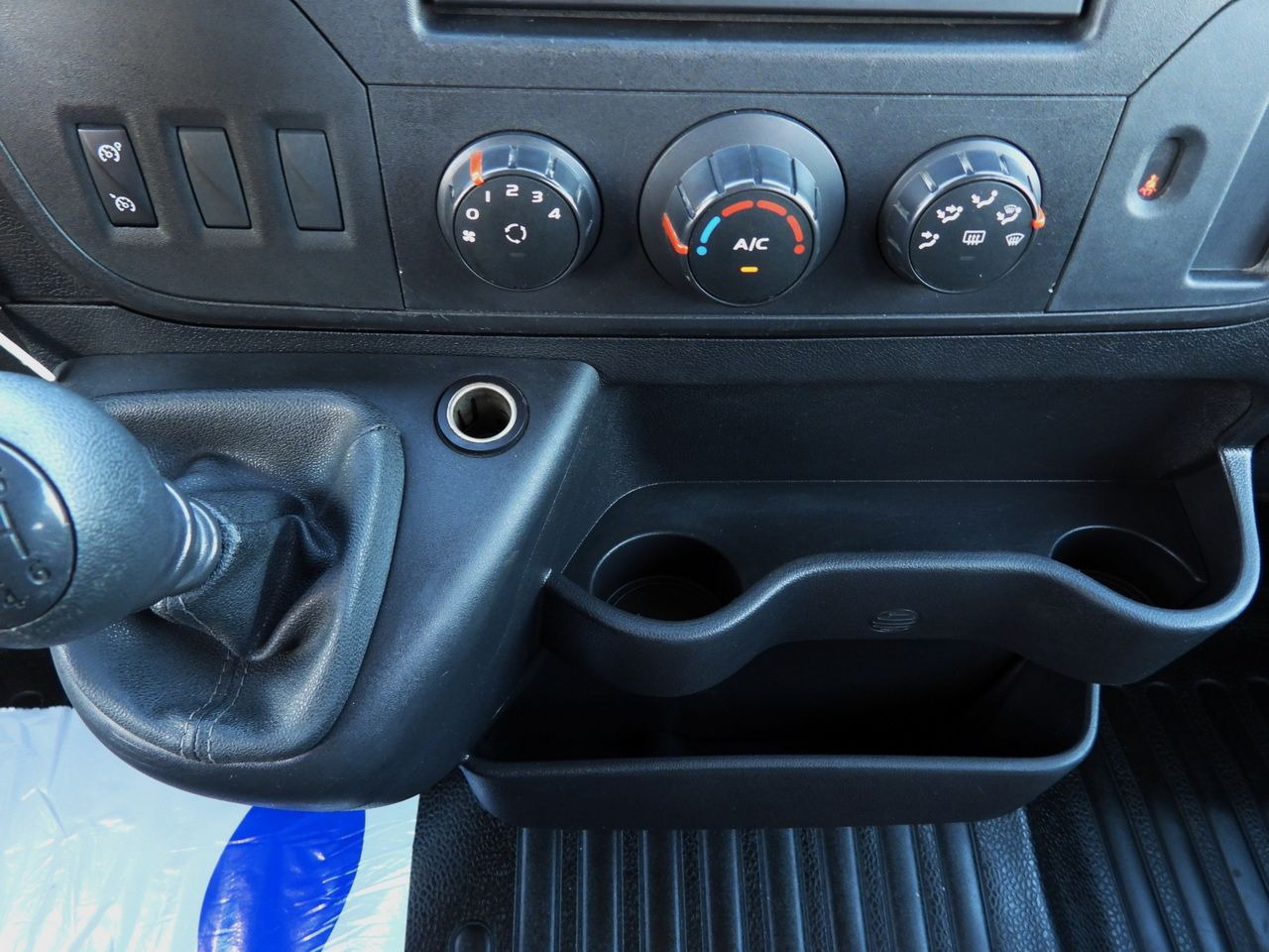 Furgoneta pequeña RENAULT MASTER BOX DELIVERY VAN 7 SEATS CRUISE CONTROL AIR CONDITIONING  110HP: foto 28