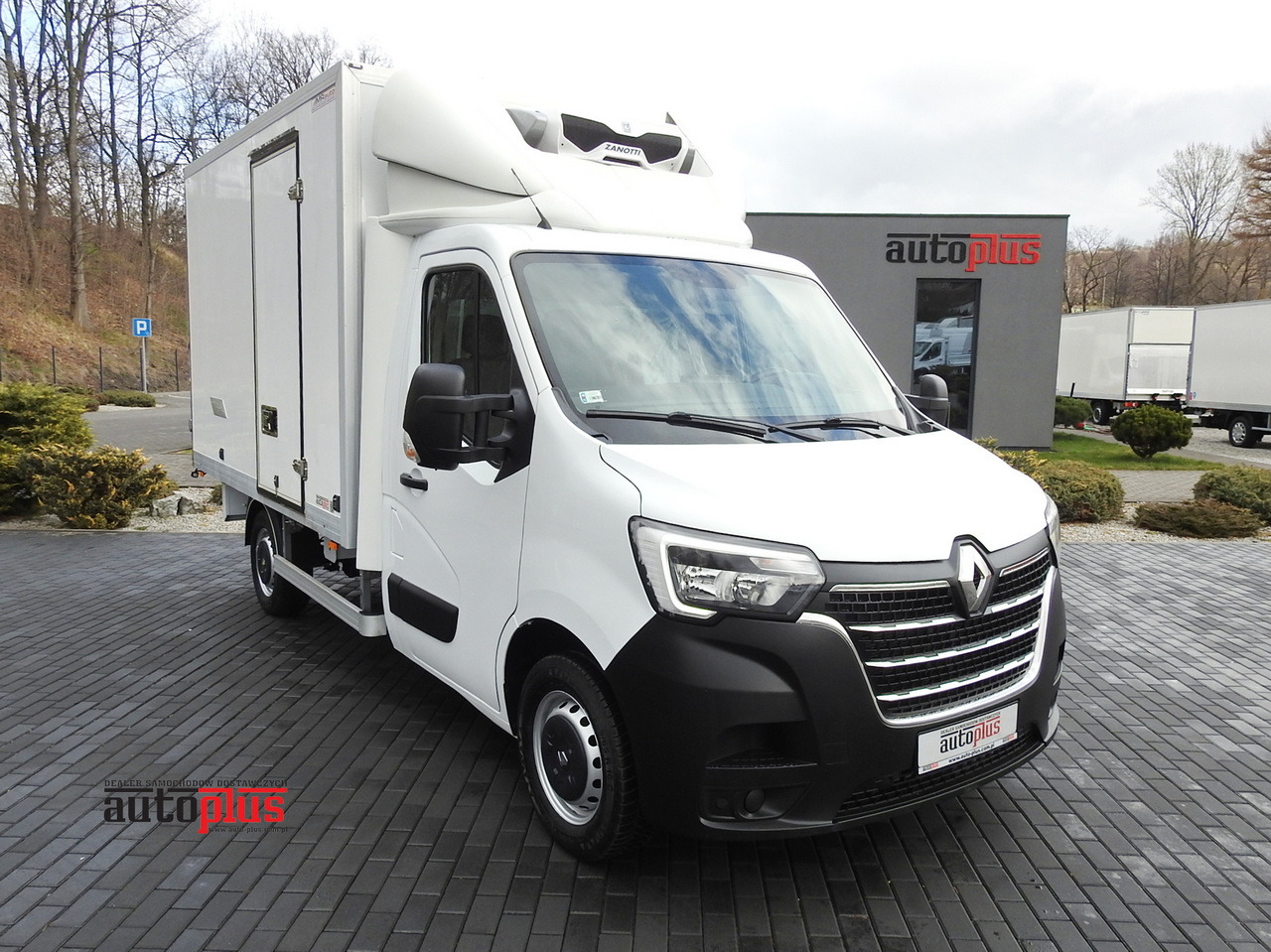 RENAULT MASTER REGRIGERATOR BOX 0*C LED LIGHTS AIR CONDITIONING 145HP - Furgoneta frigorifica: foto 1 RENAULT MASTER REGRIGERATOR BOX 0*C LED LIGHTS AIR CONDITIONING 145HP - Furgoneta frigorifica: foto 1
