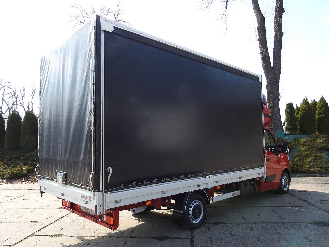 RENAULT MASTER TARPAULIN 10 PALLETS WEBASTO CRUISE CONTROL AIR CONDITIONING LED LIGHTS PNEUMATICS 165HP - Furgoneta con lona: foto 3 RENAULT MASTER TARPAULIN 10 PALLETS WEBASTO CRUISE CONTROL AIR CONDITIONING LED LIGHTS PNEUMATICS 165HP - Furgoneta con lona: foto 3