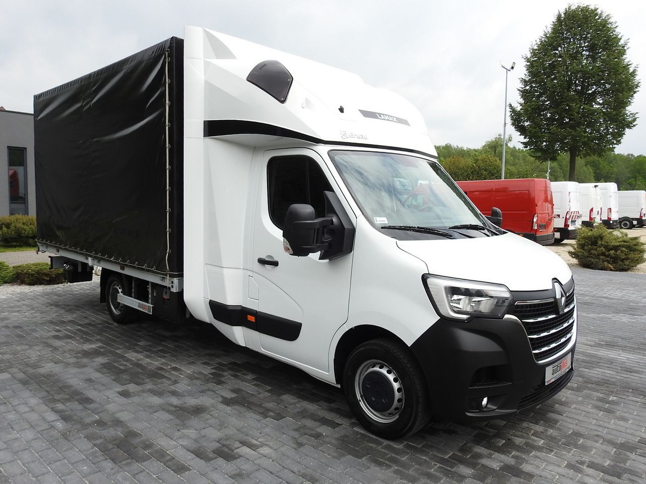 RENAULT MASTER TARPAULIN 10 PALLETS WEBASTO CRUISE CONTROL LED LIGHTS AIR CONDITIONING 165HP - Furgoneta con lona: foto 4 RENAULT MASTER TARPAULIN 10 PALLETS WEBASTO CRUISE CONTROL LED LIGHTS AIR CONDITIONING 165HP - Furgoneta con lona: foto 4