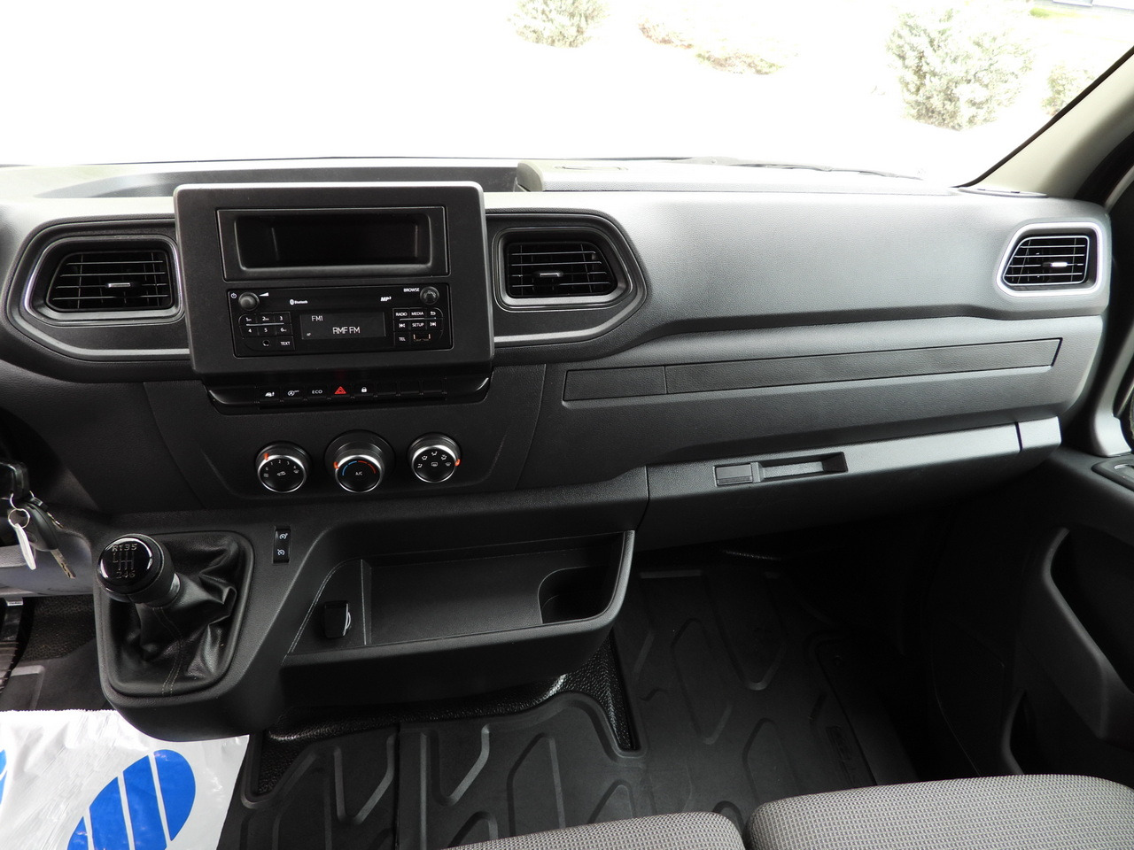 Furgoneta con lona RENAULT MASTER TARPAULIN 10 PALLETS WEBASTO CRUISE CONTROL LED LIGHTS PNEUMATICS AIR CONDITIONING 165HP: foto 35 Furgoneta con lona RENAULT MASTER TARPAULIN 10 PALLETS WEBASTO CRUISE CONTROL LED LIGHTS PNEUMATICS AIR CONDITIONING 165HP: foto 35