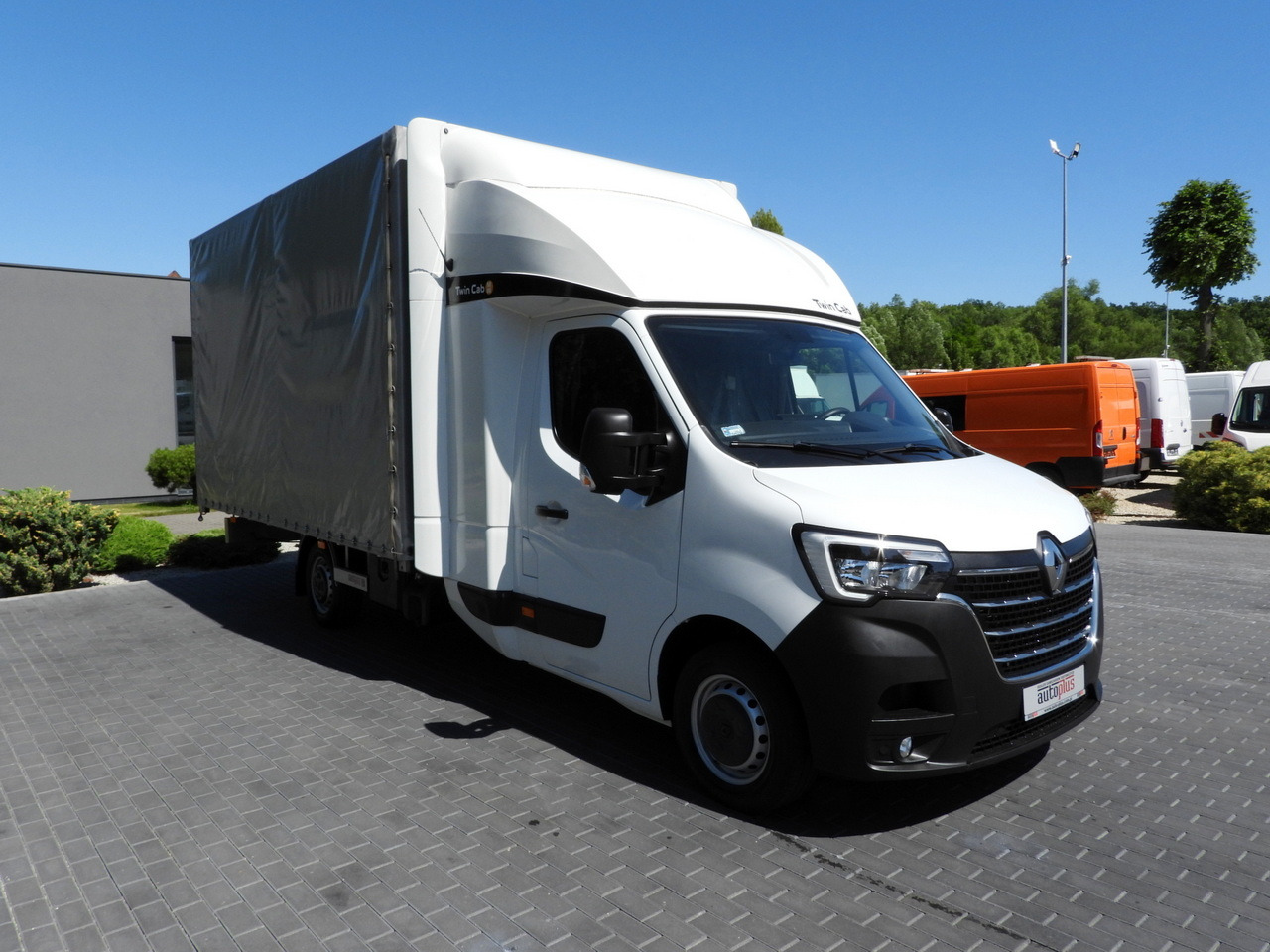 RENAULT MASTER TARPAULIN 10 PALLETS WEBASTO CRUISE CONTROL LED LIGHTS PNEUMATICS AIR CONDITIONING 165HP - Furgoneta con lona: foto 4 RENAULT MASTER TARPAULIN 10 PALLETS WEBASTO CRUISE CONTROL LED LIGHTS PNEUMATICS AIR CONDITIONING 165HP - Furgoneta con lona: foto 4