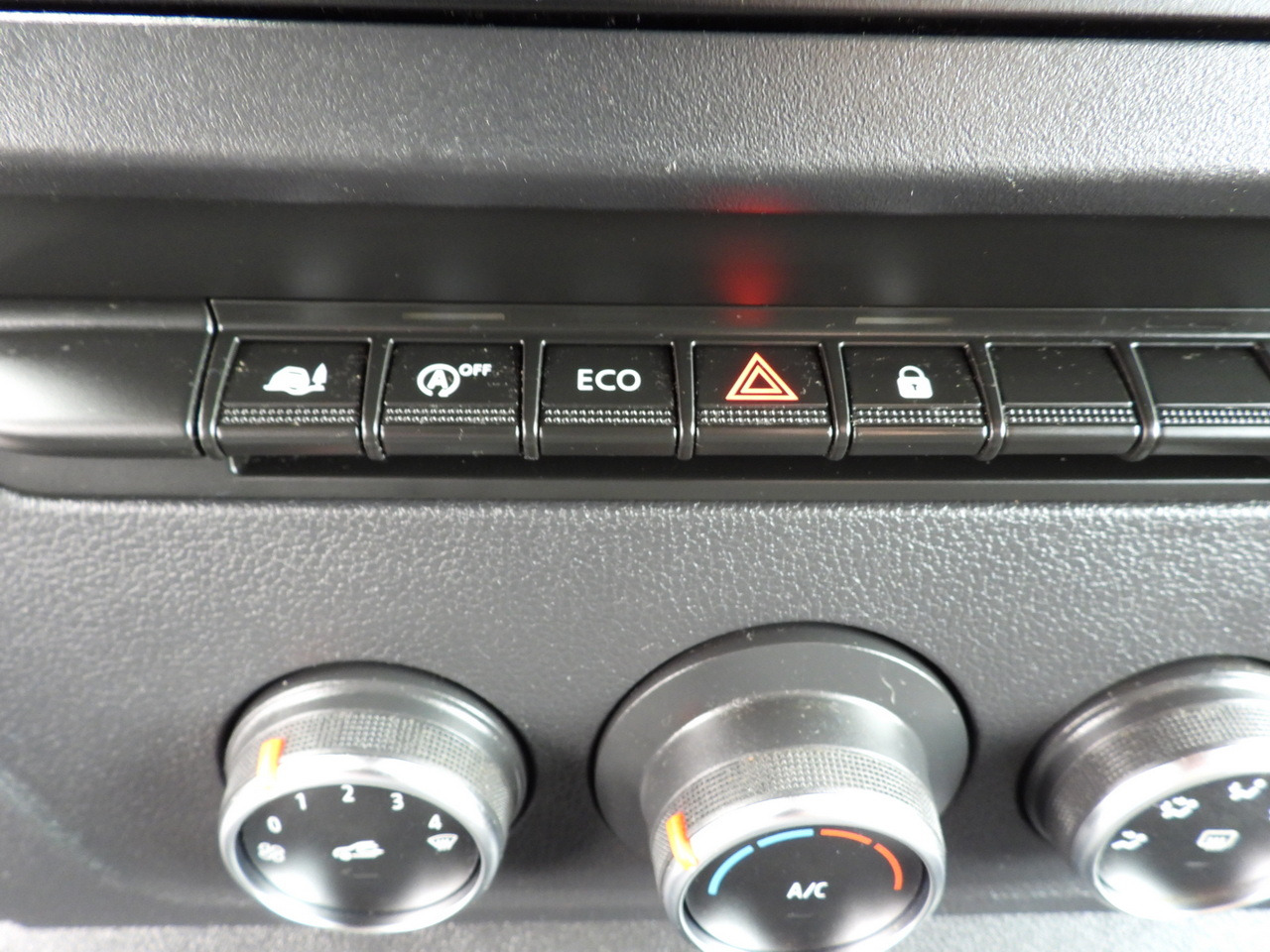 Furgoneta con lona RENAULT MASTER TARPAULIN 10 PALLETS WEBASTO CRUISE CONTROL LED LIGHTS PNEUMATICS AIR CONDITIONING 165HP: foto 38 Furgoneta con lona RENAULT MASTER TARPAULIN 10 PALLETS WEBASTO CRUISE CONTROL LED LIGHTS PNEUMATICS AIR CONDITIONING 165HP: foto 38