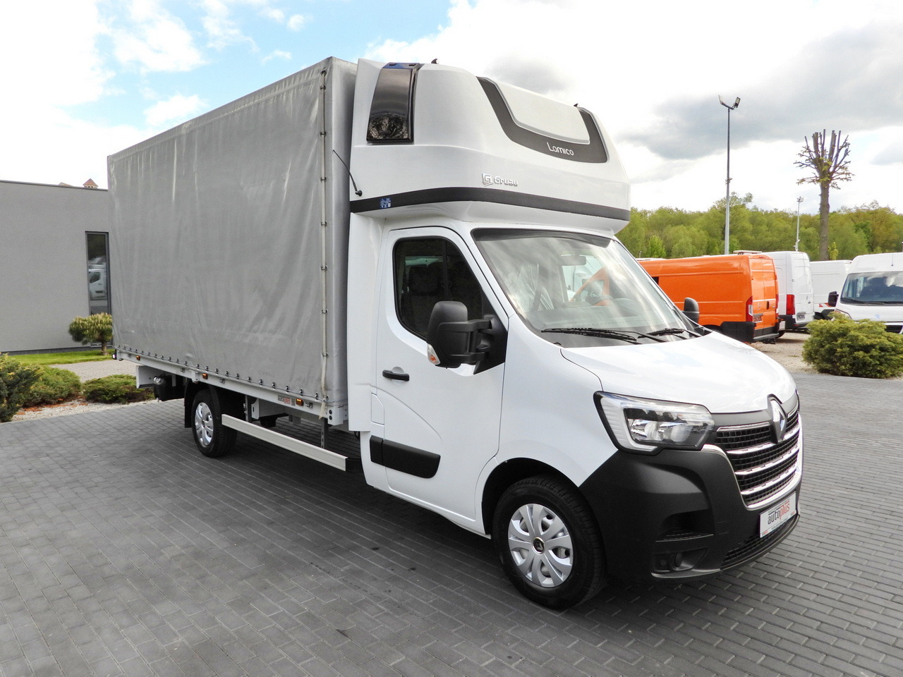 RENAULT MASTER TARPAULIN 10 PALLETS WEBASTO CRUISE CONTROL LED LIGHTS PNEUMATICS AIR CONDITIONING 165HP - Furgoneta con lona: foto 4 RENAULT MASTER TARPAULIN 10 PALLETS WEBASTO CRUISE CONTROL LED LIGHTS PNEUMATICS AIR CONDITIONING 165HP - Furgoneta con lona: foto 4