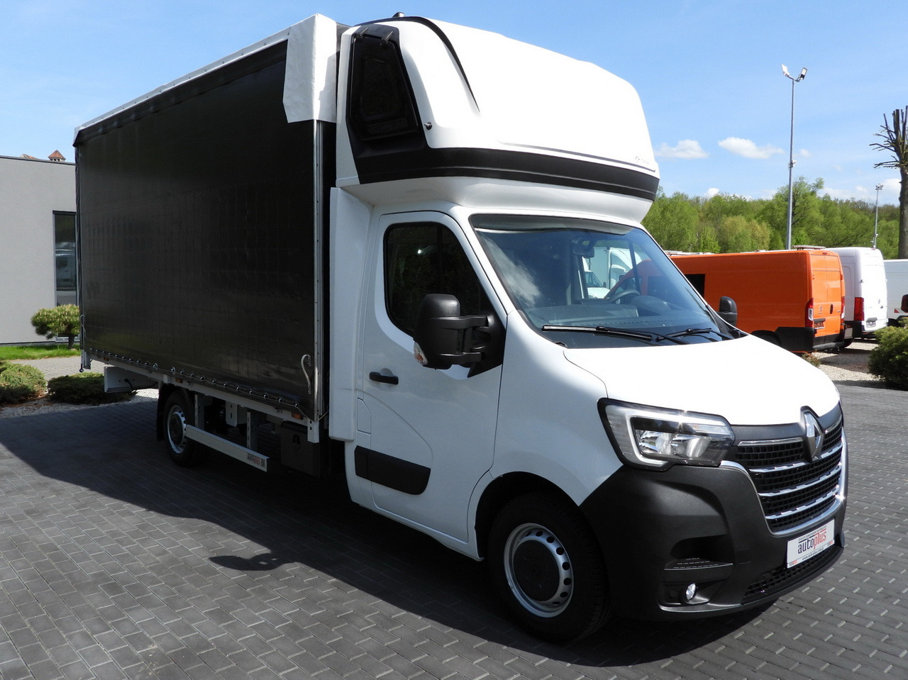 RENAULT MASTER  TARPAULIN 10 PALLETS WEBASTO CRUISE CONTROL LED LIGHTS PNEUMATICS AIR CONDITIONING  165HP - Furgoneta con lona: foto 4 RENAULT MASTER  TARPAULIN 10 PALLETS WEBASTO CRUISE CONTROL LED LIGHTS PNEUMATICS AIR CONDITIONING  165HP - Furgoneta con lona: foto 4