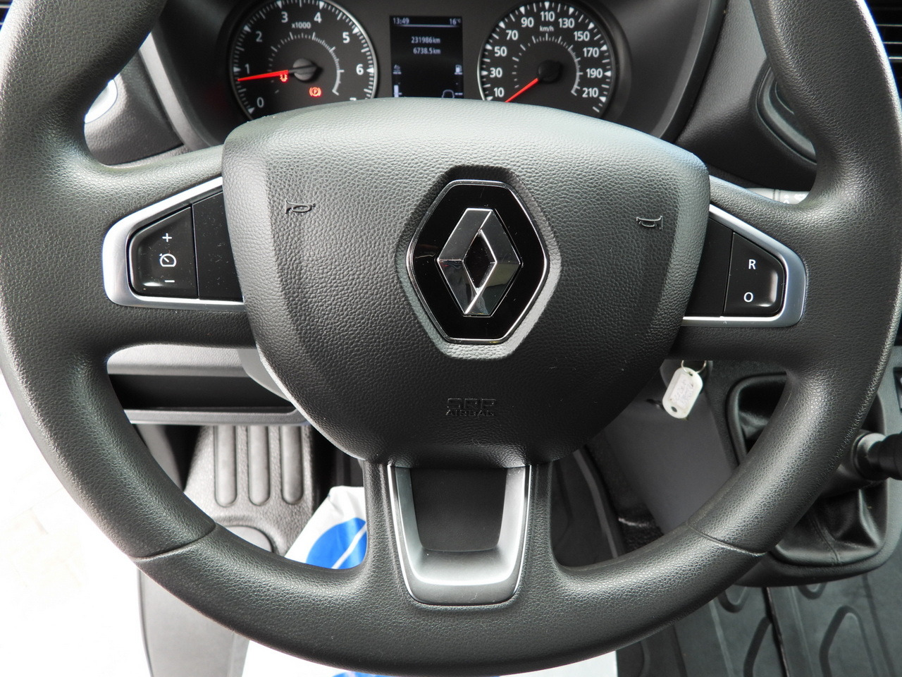 Furgoneta con lona RENAULT MASTER TARPAULIN 10 PALLETS WEBASTO CRUISE CONTROL LED LIGHTS PNEUMATICS AIR CONDITIONING 165HP: foto 32 Furgoneta con lona RENAULT MASTER TARPAULIN 10 PALLETS WEBASTO CRUISE CONTROL LED LIGHTS PNEUMATICS AIR CONDITIONING 165HP: foto 32