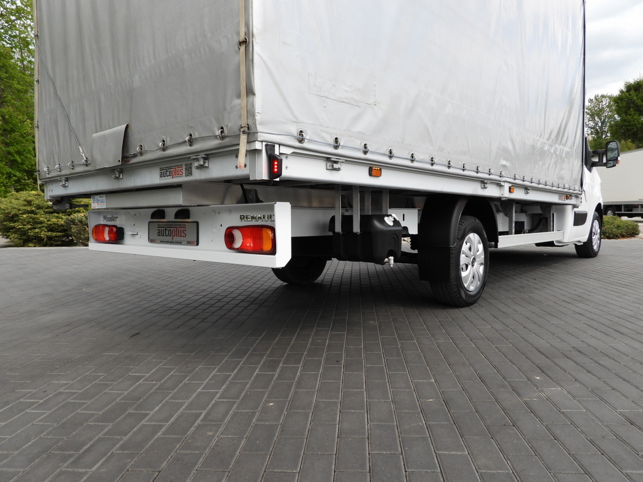 Furgoneta con lona RENAULT MASTER TARPAULIN 10 PALLETS WEBASTO CRUISE CONTROL LED LIGHTS PNEUMATICS AIR CONDITIONING 165HP: foto 16 Furgoneta con lona RENAULT MASTER TARPAULIN 10 PALLETS WEBASTO CRUISE CONTROL LED LIGHTS PNEUMATICS AIR CONDITIONING 165HP: foto 16