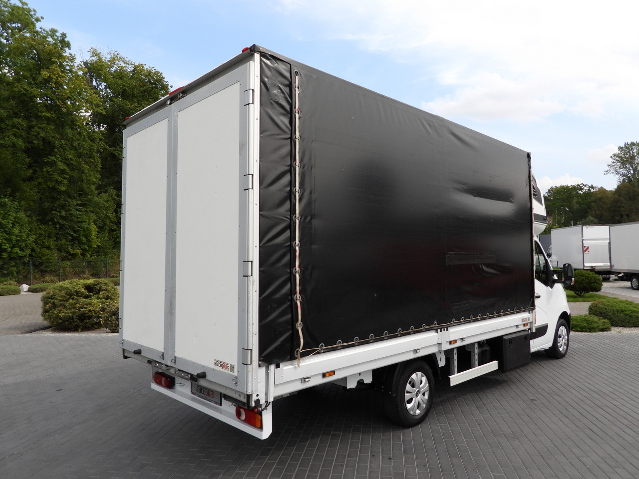 RENAULT MASTER TARPAULIN 10 PALLETS WEBASTO CRUISE CONTROL PNEUMATICS AIR CONDITIONING 170HP - Furgoneta con lona: foto 3 RENAULT MASTER TARPAULIN 10 PALLETS WEBASTO CRUISE CONTROL PNEUMATICS AIR CONDITIONING 170HP - Furgoneta con lona: foto 3