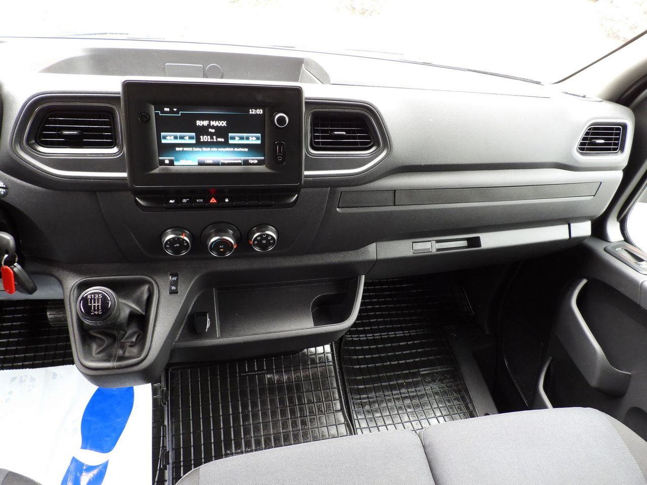 Furgoneta con lona RENAULT MASTER TARPAULIN 12 PALLETS WEBASTO CRUISE CONTROL NAVIGATION LED LIGHTS PNEUMATICS AIR CONDITIONING 165HP: foto 32 Furgoneta con lona RENAULT MASTER TARPAULIN 12 PALLETS WEBASTO CRUISE CONTROL NAVIGATION LED LIGHTS PNEUMATICS AIR CONDITIONING 165HP: foto 32