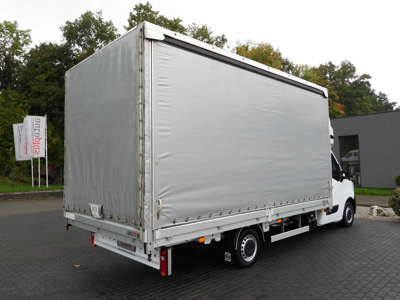 Furgoneta con lona RENAULT MASTER TARPAULIN 12 PALLETS WEBASTO CRUISE CONTROL NAVIGATION LED LIGHTS PNEUMATICS AIR CONDITIONING 165HP: foto 13 Furgoneta con lona RENAULT MASTER TARPAULIN 12 PALLETS WEBASTO CRUISE CONTROL NAVIGATION LED LIGHTS PNEUMATICS AIR CONDITIONING 165HP: foto 13