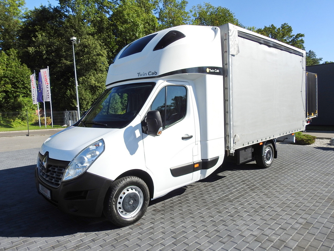 Furgoneta con lona RENAULT MASTER TARPAULIN 8 PALLETS WEBASTO CRUISE CONTROL AIR CONDITIONING PNEUMATICS  170HP: foto 19