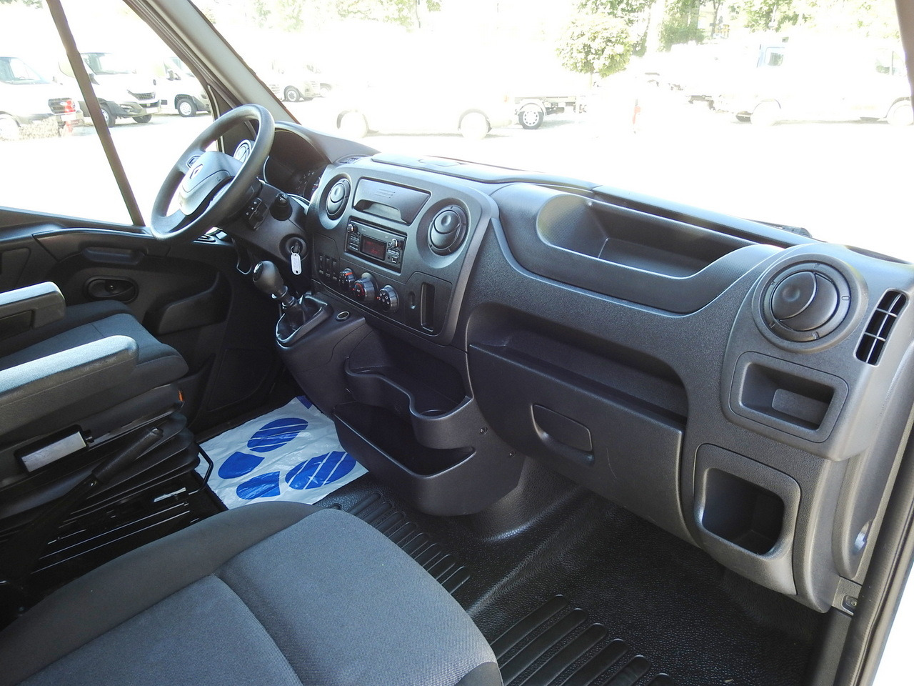 Furgoneta con lona RENAULT MASTER TARPAULIN 8 PALLETS WEBASTO CRUISE CONTROL AIR CONDITIONING PNEUMATICS  170HP: foto 40