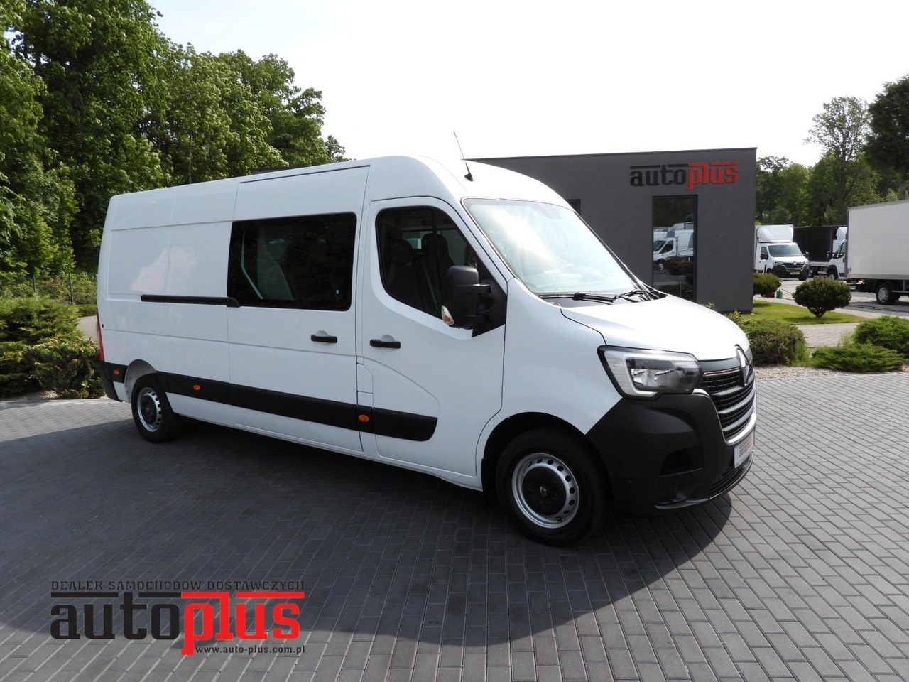 Renault MASTER KASTENWAGEN DOPPELKABINE 7 SITZE TEMPOMAT - Furgón, Furgoneta combi: foto 1 Renault MASTER KASTENWAGEN DOPPELKABINE 7 SITZE TEMPOMAT - Furgón, Furgoneta combi: foto 1