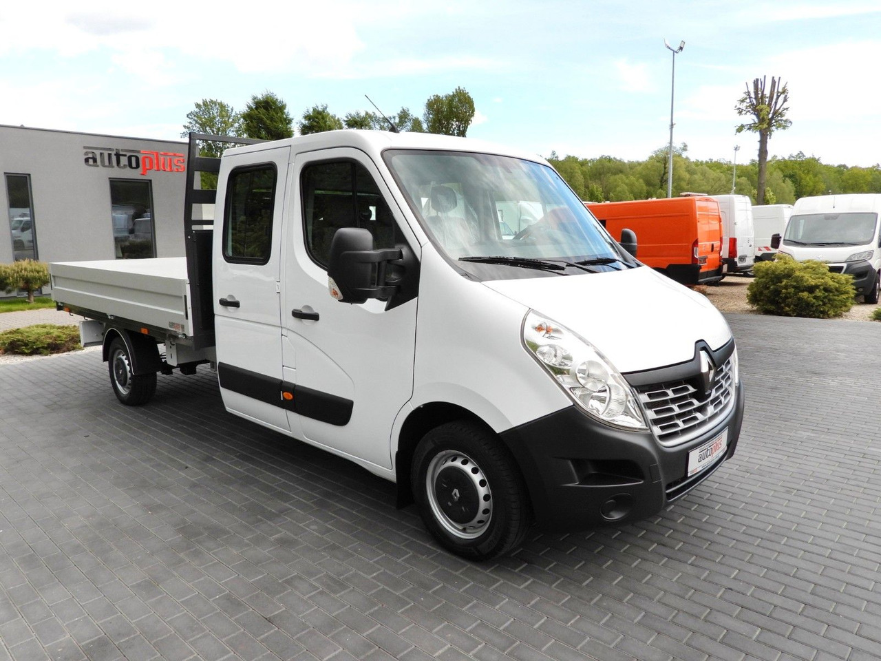 Renault MASTER PRITSCHE DOPPELKABINE DOKA 7 SITZE - Furgoneta caja abierta, Furgoneta combi: foto 4 Renault MASTER PRITSCHE DOPPELKABINE DOKA 7 SITZE - Furgoneta caja abierta, Furgoneta combi: foto 4
