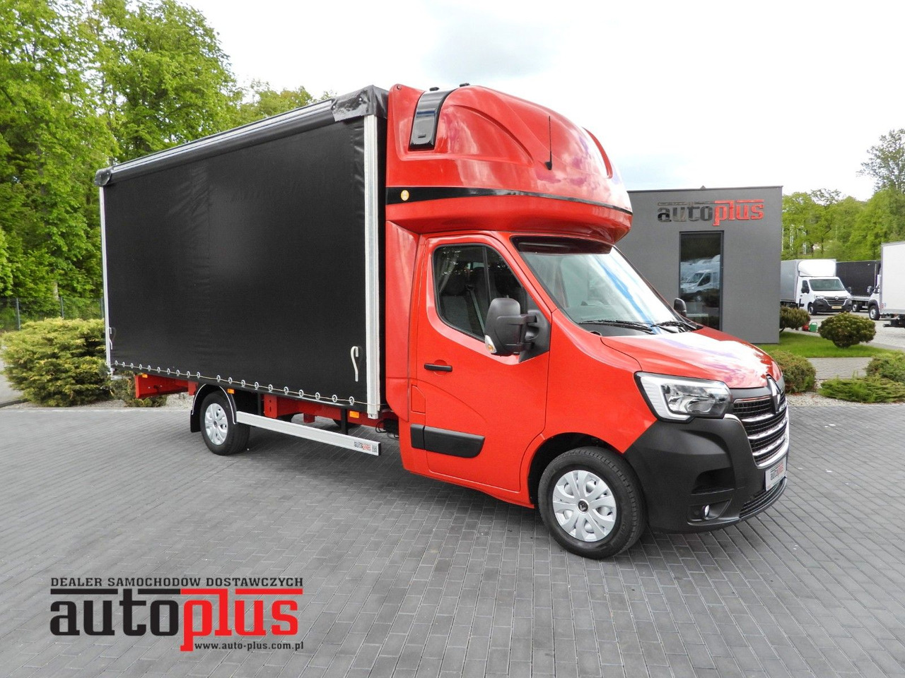 Renault MASTER PRITSCHE PLANE 10 PALETTEN WEBASTO A/C - Furgoneta con lona: foto 1 Renault MASTER PRITSCHE PLANE 10 PALETTEN WEBASTO A/C - Furgoneta con lona: foto 1