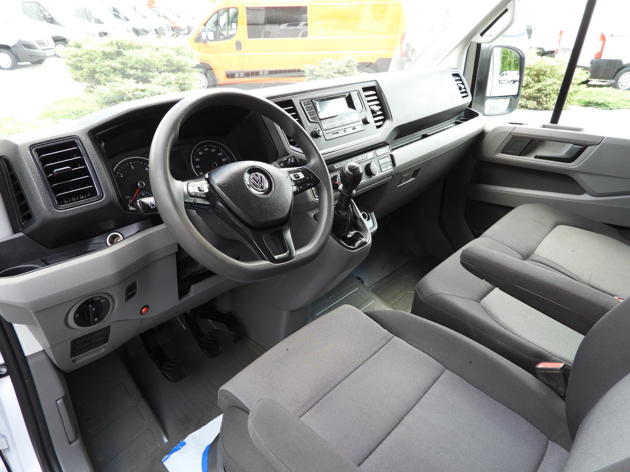VOLKSWAGEN CRAFTER TARPAULIN 10 PALLETS WEBASTO CRUISE CONTROL AIR CONDITIONING 180HP - Furgoneta con lona: foto 2 VOLKSWAGEN CRAFTER TARPAULIN 10 PALLETS WEBASTO CRUISE CONTROL AIR CONDITIONING 180HP - Furgoneta con lona: foto 2