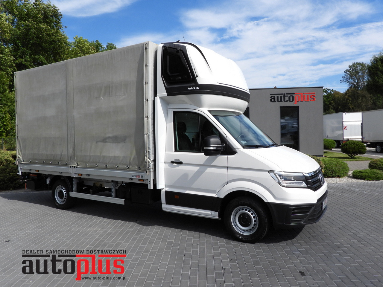 VOLKSWAGEN CRAFTER TARPAULIN LIFT 8 PALLETS WEBASTO CRUISE CONTROL LED LIGHTS AIR CONDITIONING  180HP - Furgoneta con lona: foto 1 VOLKSWAGEN CRAFTER TARPAULIN LIFT 8 PALLETS WEBASTO CRUISE CONTROL LED LIGHTS AIR CONDITIONING  180HP - Furgoneta con lona: foto 1