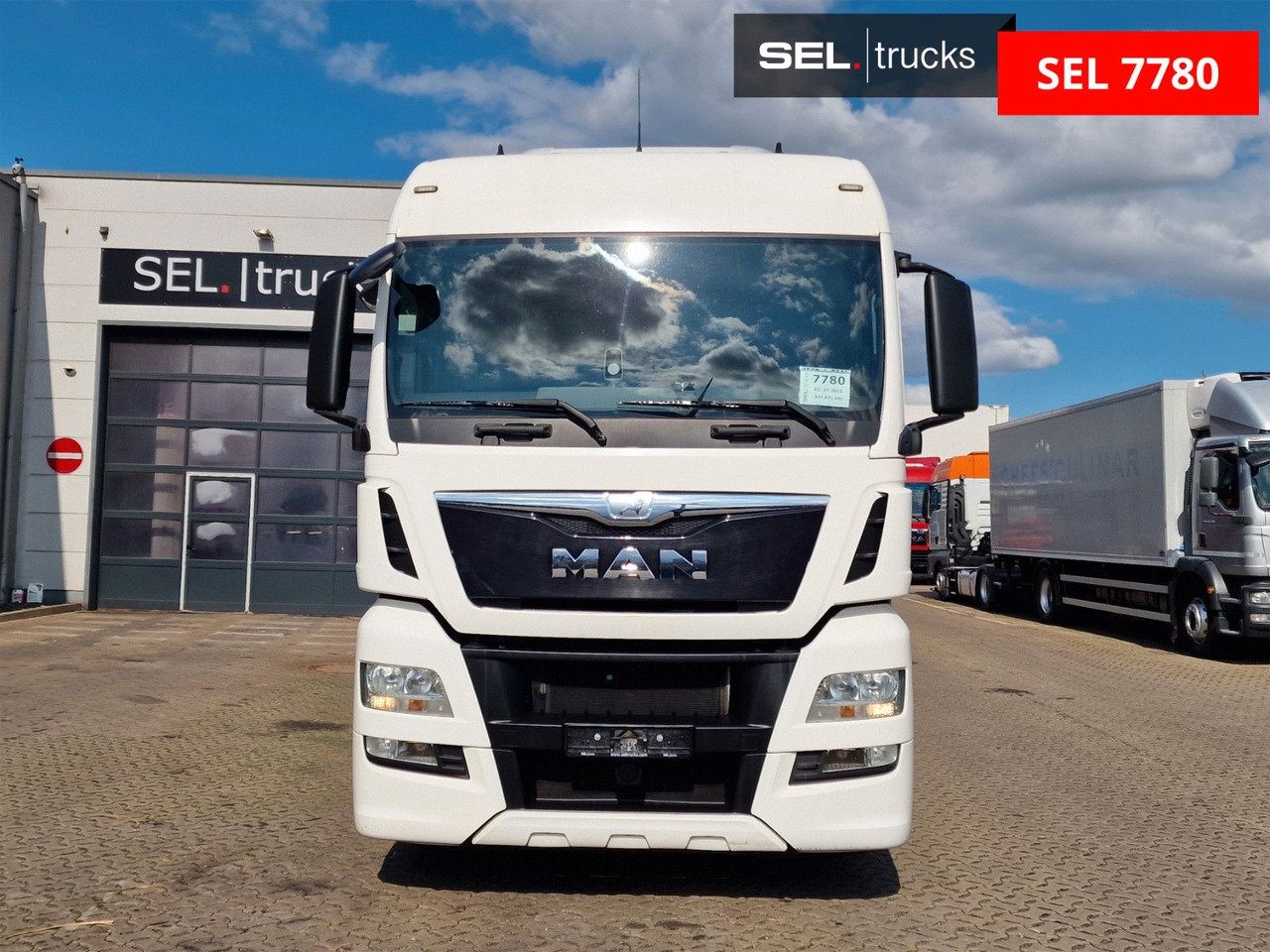 MAN TGX 18.400 4X2 LLS-U / HUBKUPPLUNG - Cabeza tractora: foto 2 MAN TGX 18.400 4X2 LLS-U / HUBKUPPLUNG - Cabeza tractora: foto 2