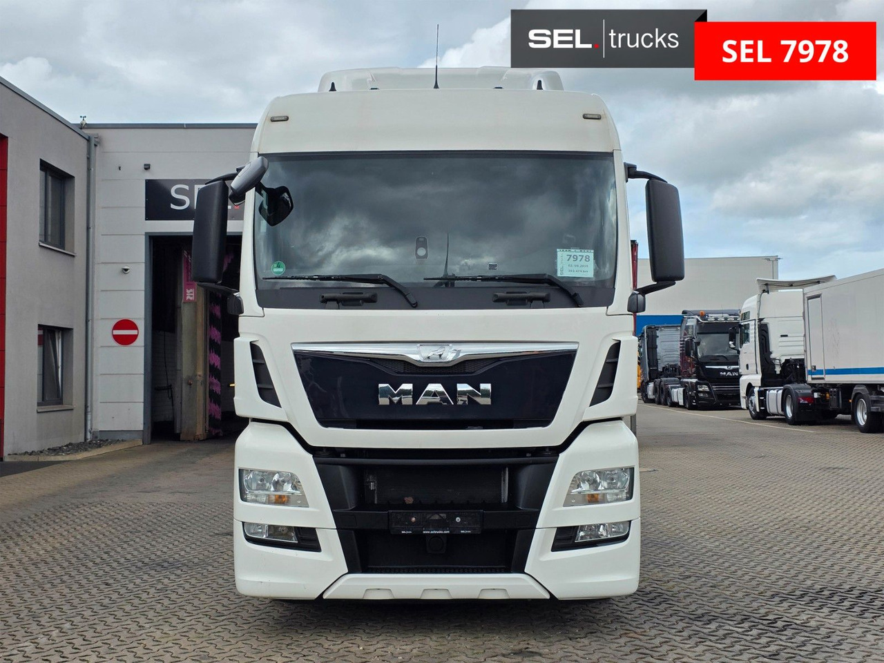 MAN TGX 18.400 4x2 LLS-U / ZF Intarder / Hubkupplung - Cabeza tractora: foto 2 MAN TGX 18.400 4x2 LLS-U / ZF Intarder / Hubkupplung - Cabeza tractora: foto 2