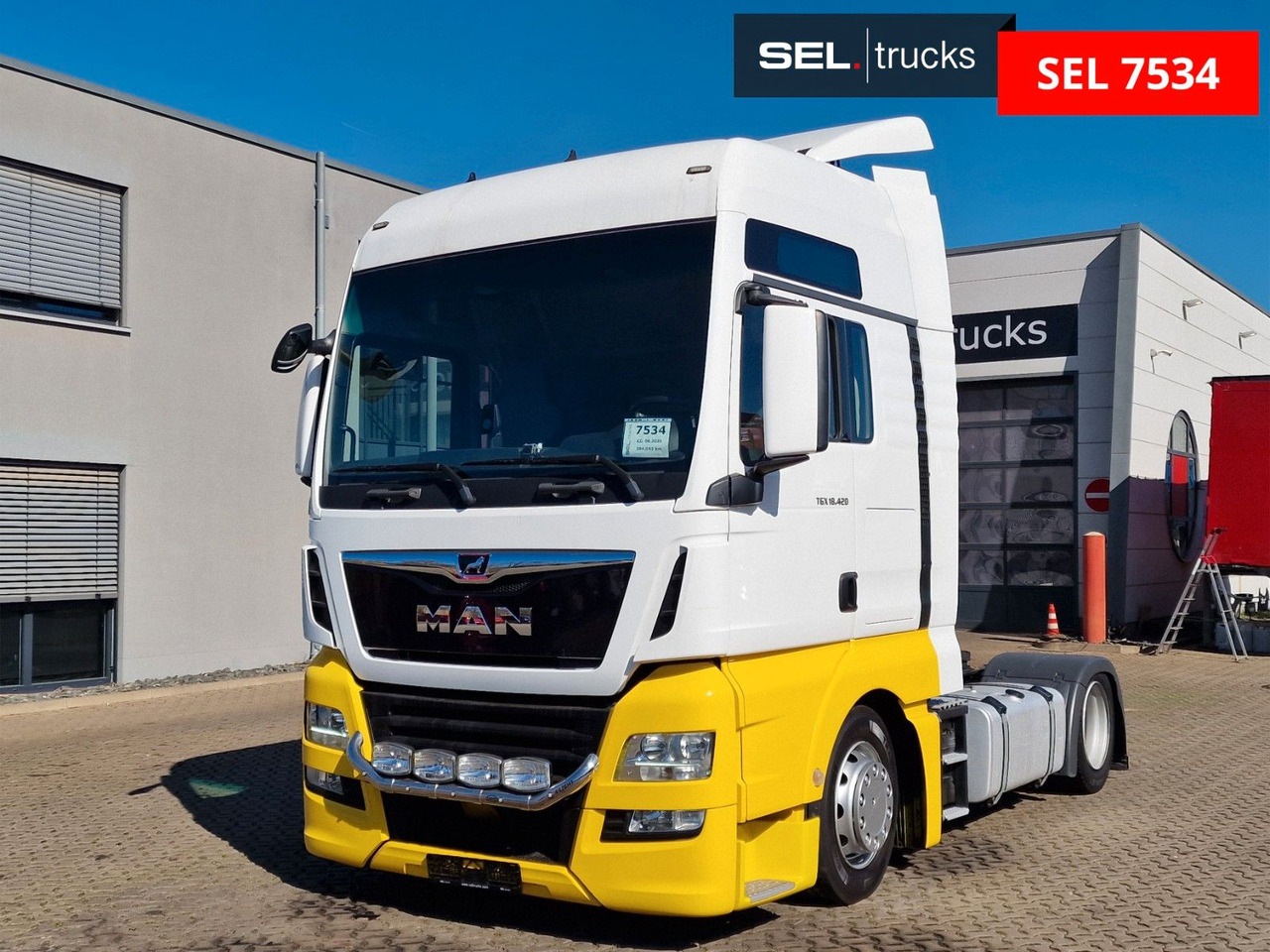 MAN TGX 18.420 4X2 LLS-U / 2 Tanks - Cabeza tractora: foto 1 MAN TGX 18.420 4X2 LLS-U / 2 Tanks - Cabeza tractora: foto 1