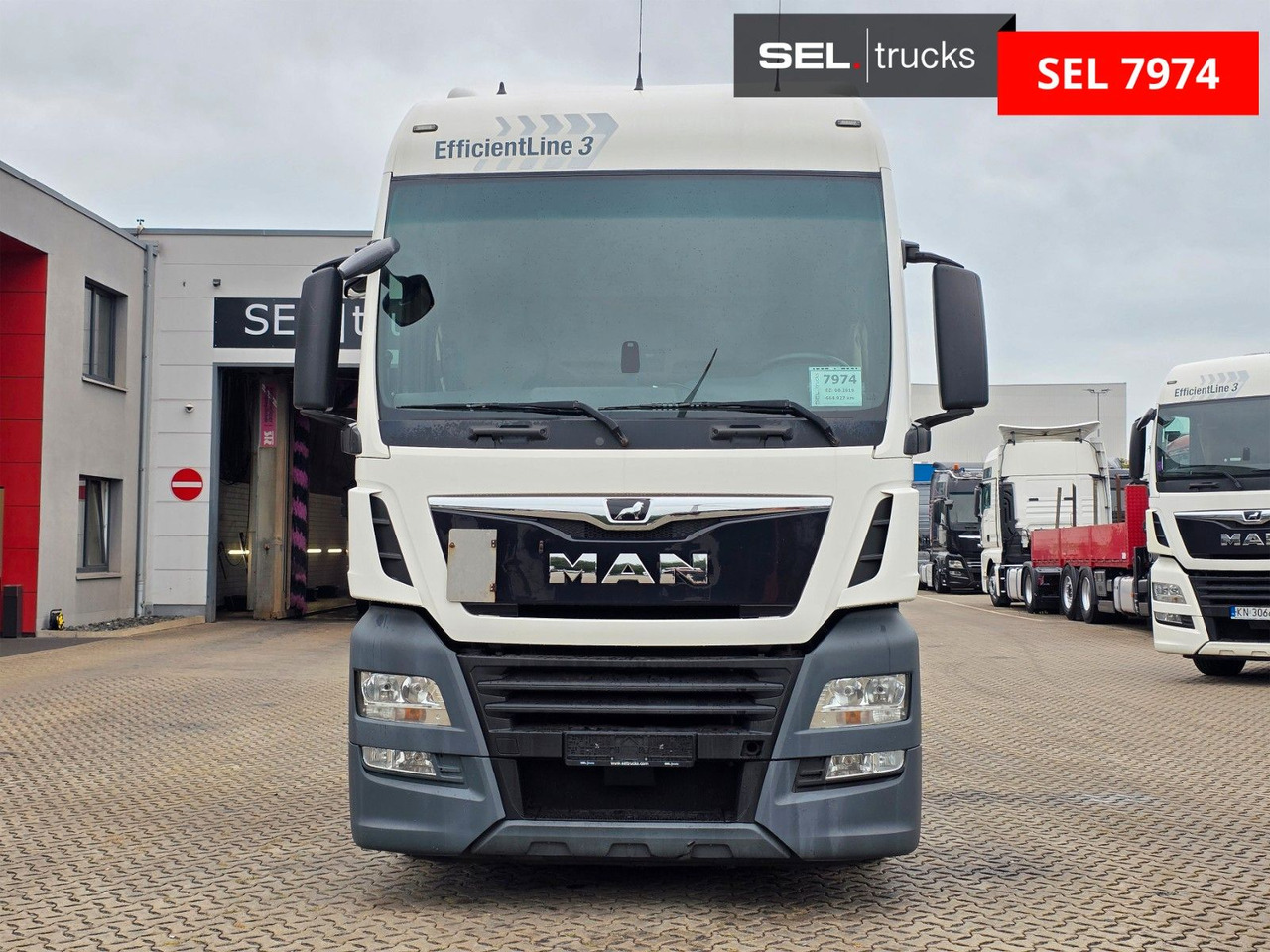 MAN TGX 18.460 4X2 LLS-U - Cabeza tractora: foto 2 MAN TGX 18.460 4X2 LLS-U - Cabeza tractora: foto 2