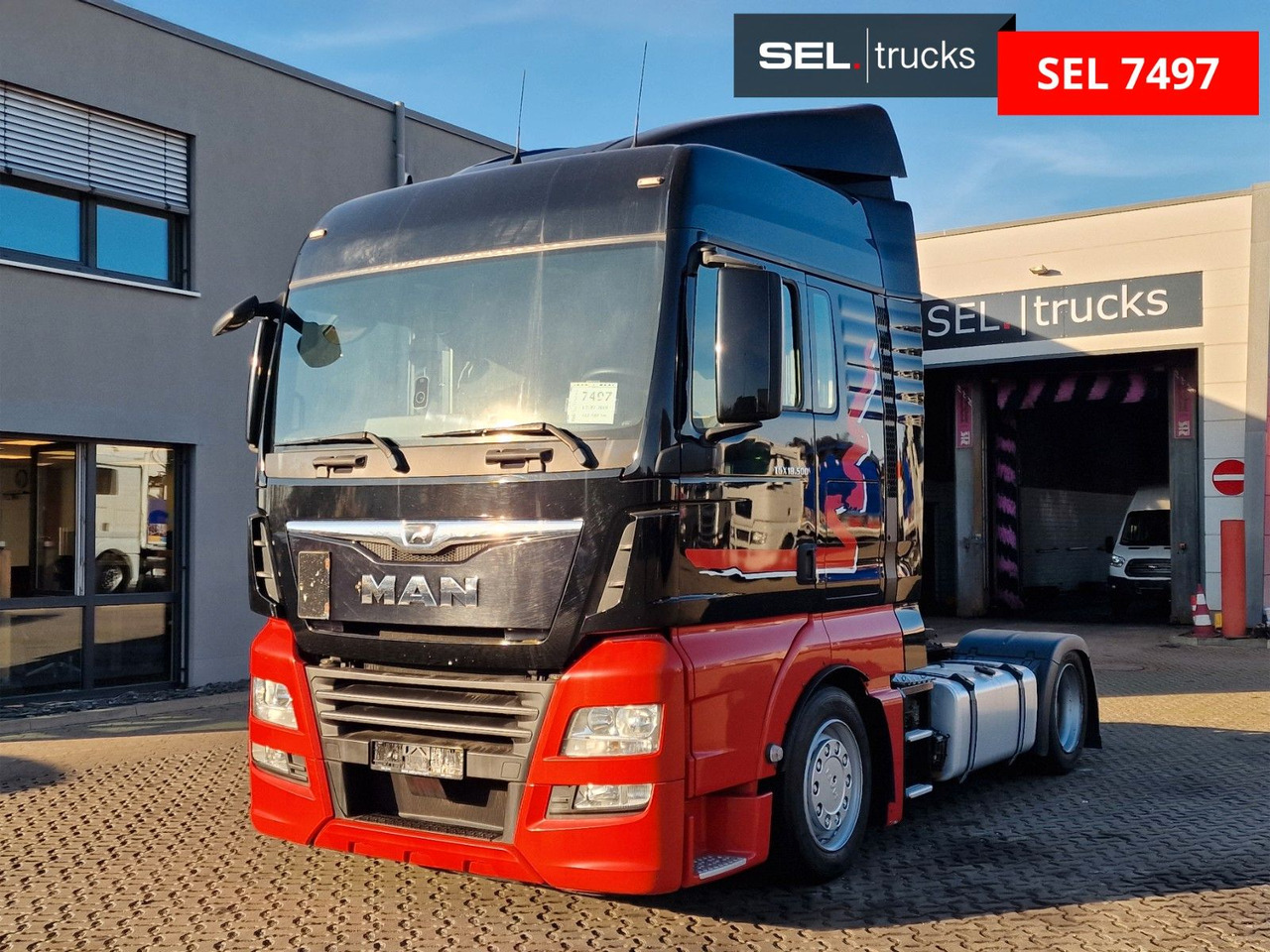 MAN TGX 18.500 4X2 LLS-U / Retarder / 2 Tanks - Cabeza tractora: foto 1 MAN TGX 18.500 4X2 LLS-U / Retarder / 2 Tanks - Cabeza tractora: foto 1