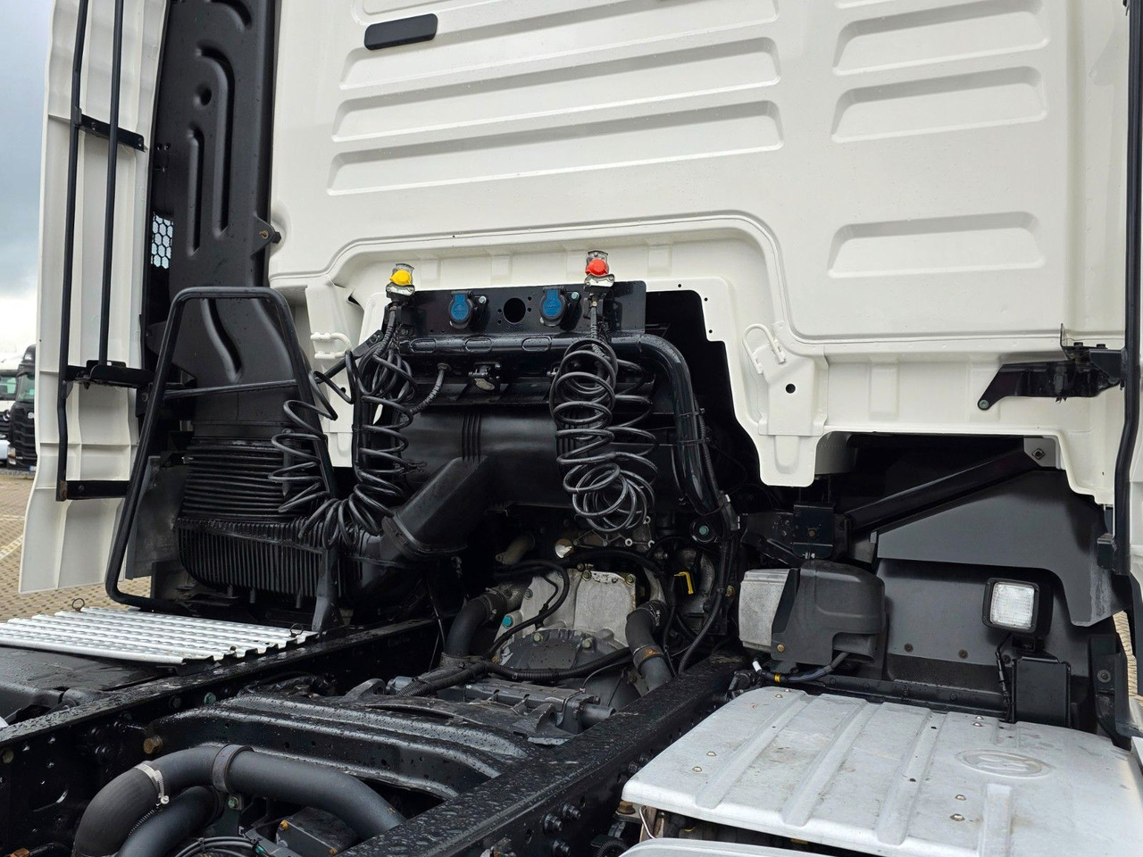 Cabeza tractora MAN TGX 18.500 4x2 BLS / Retarder / 2 Tanks: foto 18 Cabeza tractora MAN TGX 18.500 4x2 BLS / Retarder / 2 Tanks: foto 18