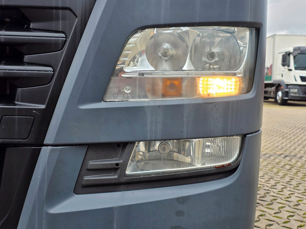 Cabeza tractora MAN TGX 18.500 4x2 BLS / Retarder / 2 Tanks: foto 26 Cabeza tractora MAN TGX 18.500 4x2 BLS / Retarder / 2 Tanks: foto 26