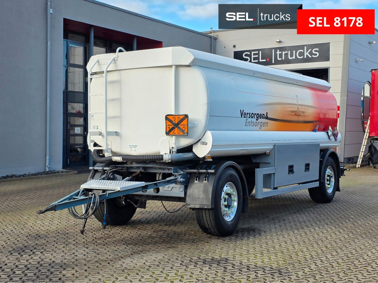 Esterer, Ulrich TA 18.186 /Alu-Felgen /ADR AT / - Remolque cisterna: foto 1 Esterer, Ulrich TA 18.186 /Alu-Felgen /ADR AT / - Remolque cisterna: foto 1