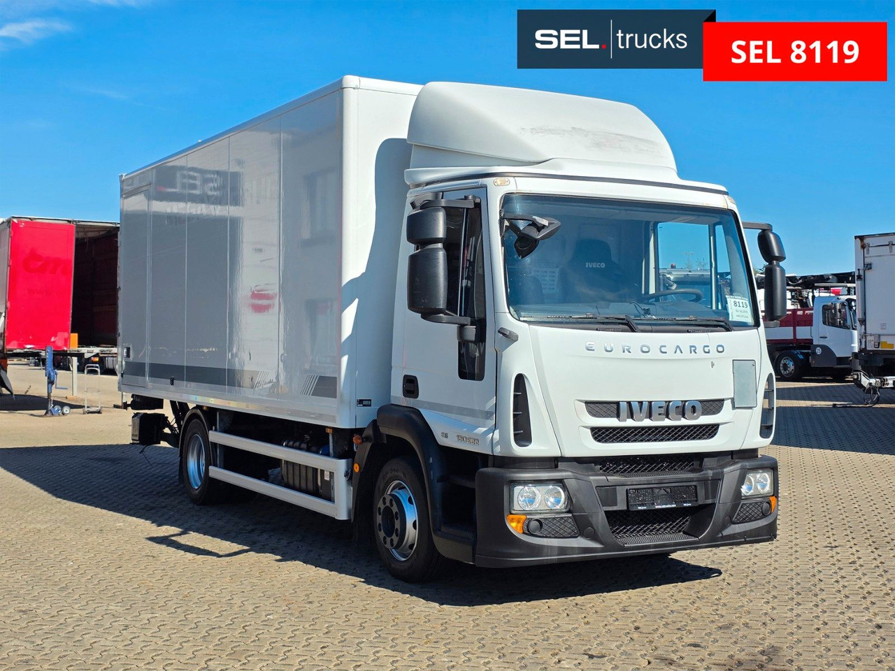 Iveco Eurocargo 120E28 / Ladebordwand - Camión caja cerrada: foto 3 Iveco Eurocargo 120E28 / Ladebordwand - Camión caja cerrada: foto 3