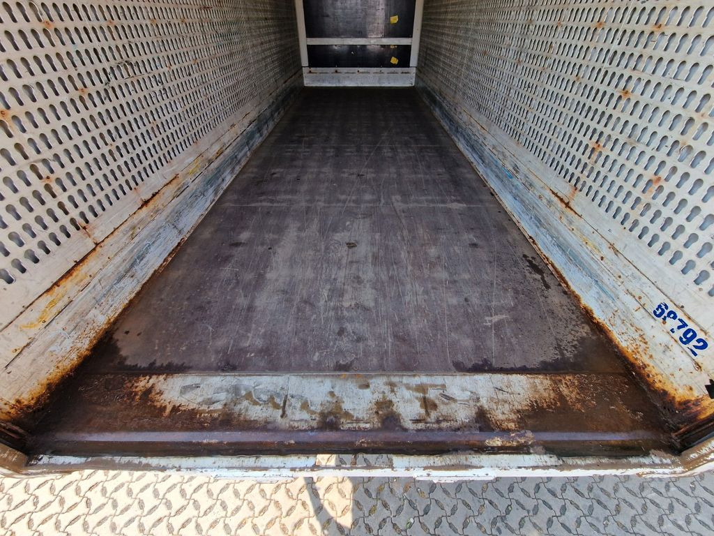 Caja cerrada Krone WK 7.3 RSTG / Rolltor / Textil / Koffer Krone WK 7.3 RSTG / Rolltor / Textil / Koffer: foto 13 Caja cerrada Krone WK 7.3 RSTG / Rolltor / Textil / Koffer Krone WK 7.3 RSTG / Rolltor / Textil / Koffer: foto 13