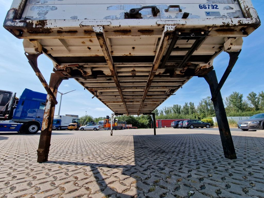 Caja cerrada Krone WK 7.3 RSTG / Rolltor / Textil / Koffer Krone WK 7.3 RSTG / Rolltor / Textil / Koffer: foto 16 Caja cerrada Krone WK 7.3 RSTG / Rolltor / Textil / Koffer Krone WK 7.3 RSTG / Rolltor / Textil / Koffer: foto 16