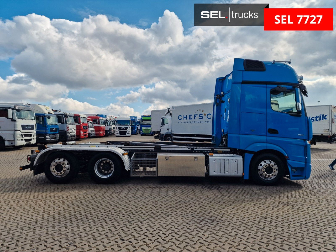 Mercedes-Benz Actros 2551 / Retarder / Standklima / Xenon - Camión multibasculante: foto 4 Mercedes-Benz Actros 2551 / Retarder / Standklima / Xenon - Camión multibasculante: foto 4